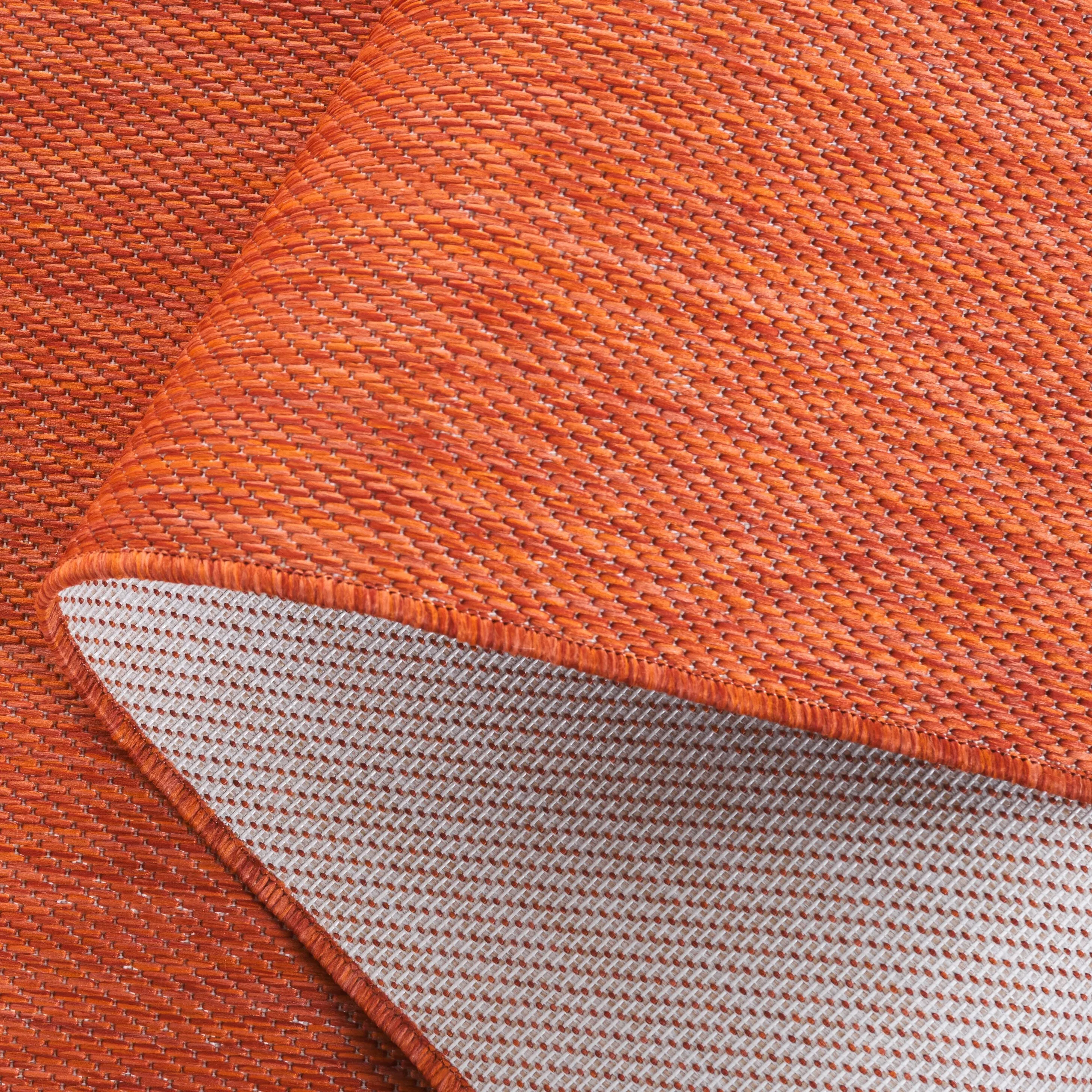 SAFAVIEH Beach House Umbra Transitional Rug