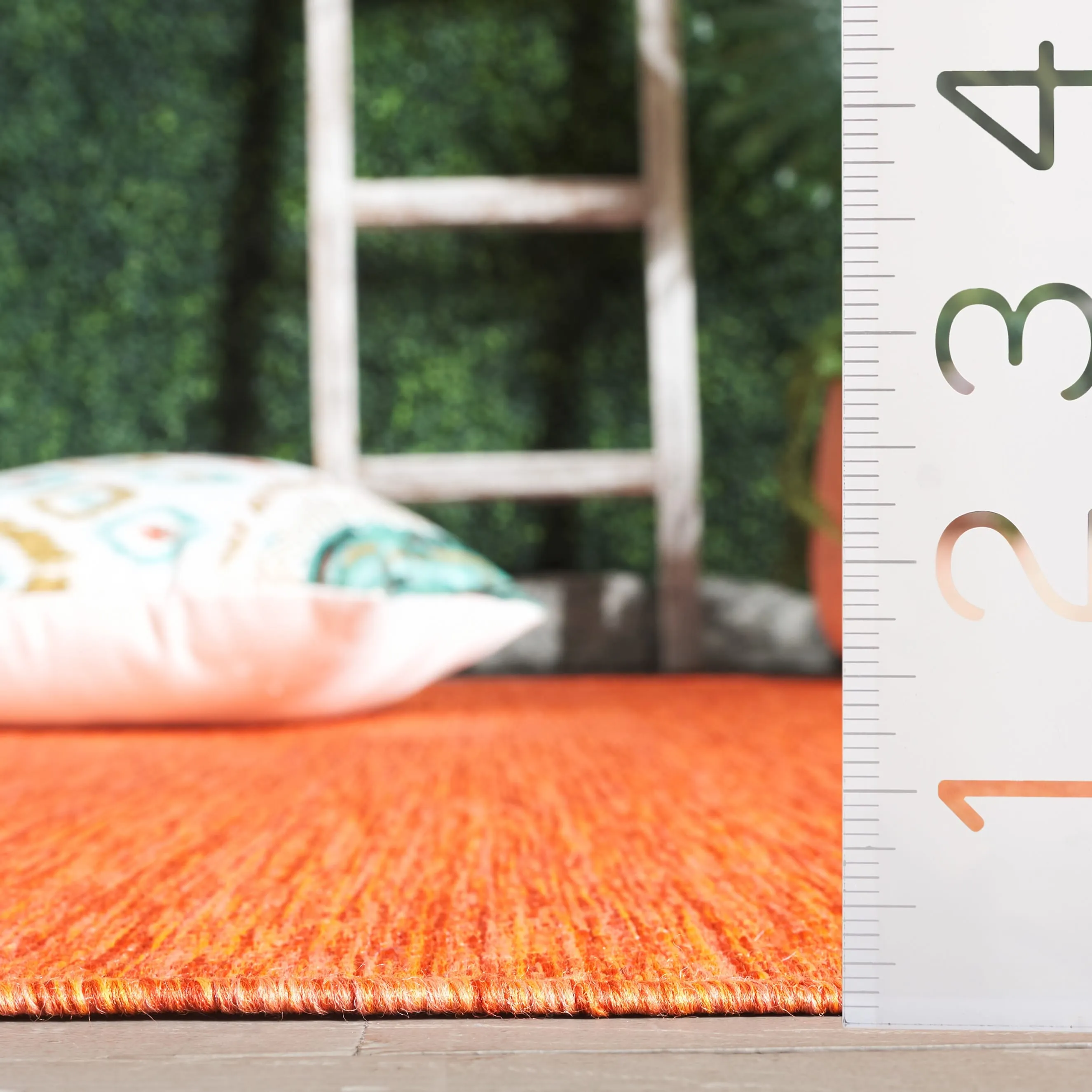 SAFAVIEH Beach House Umbra Transitional Rug