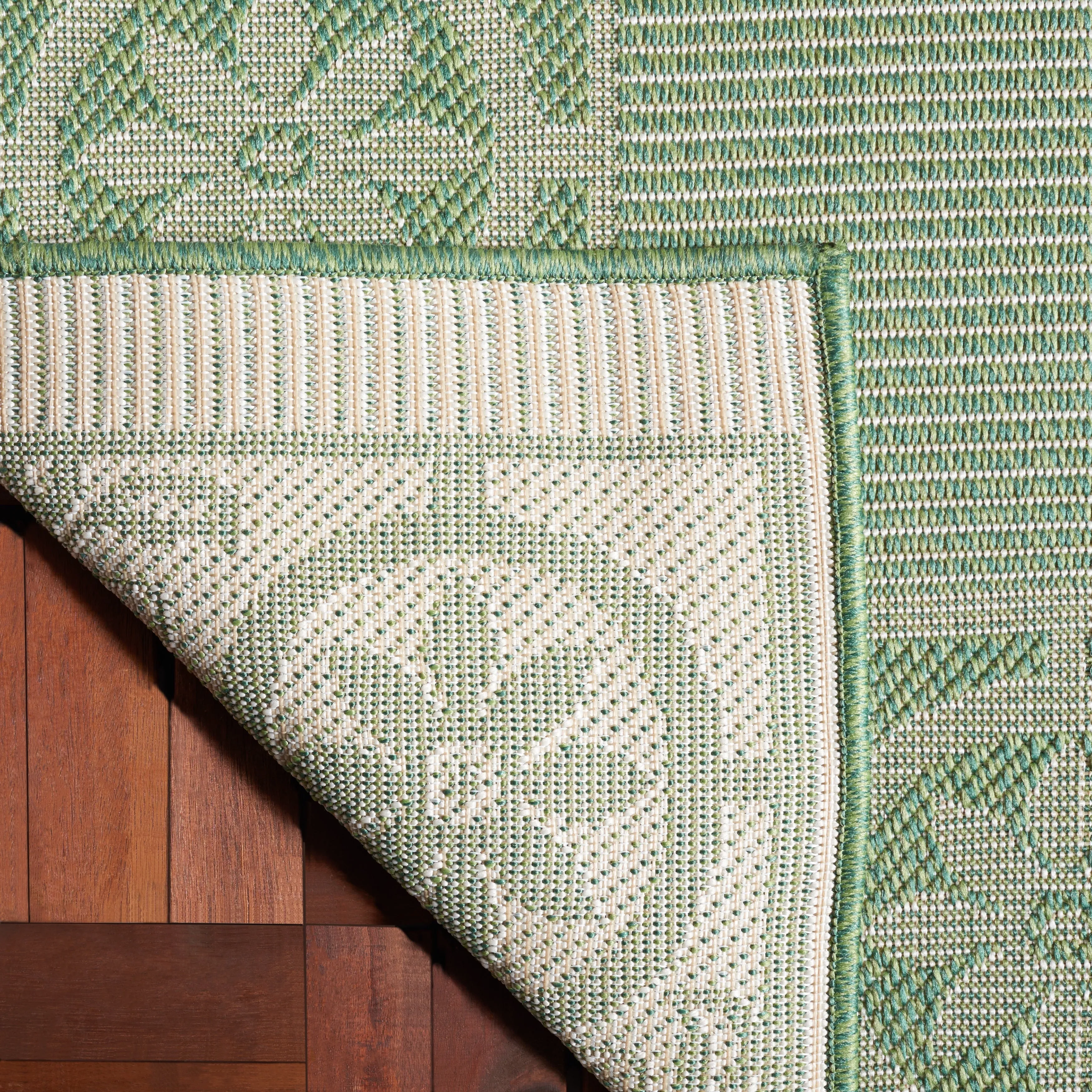 SAFAVIEH Bermuda Broerine Geometric Indoor/Outdoor Waterproof Rug