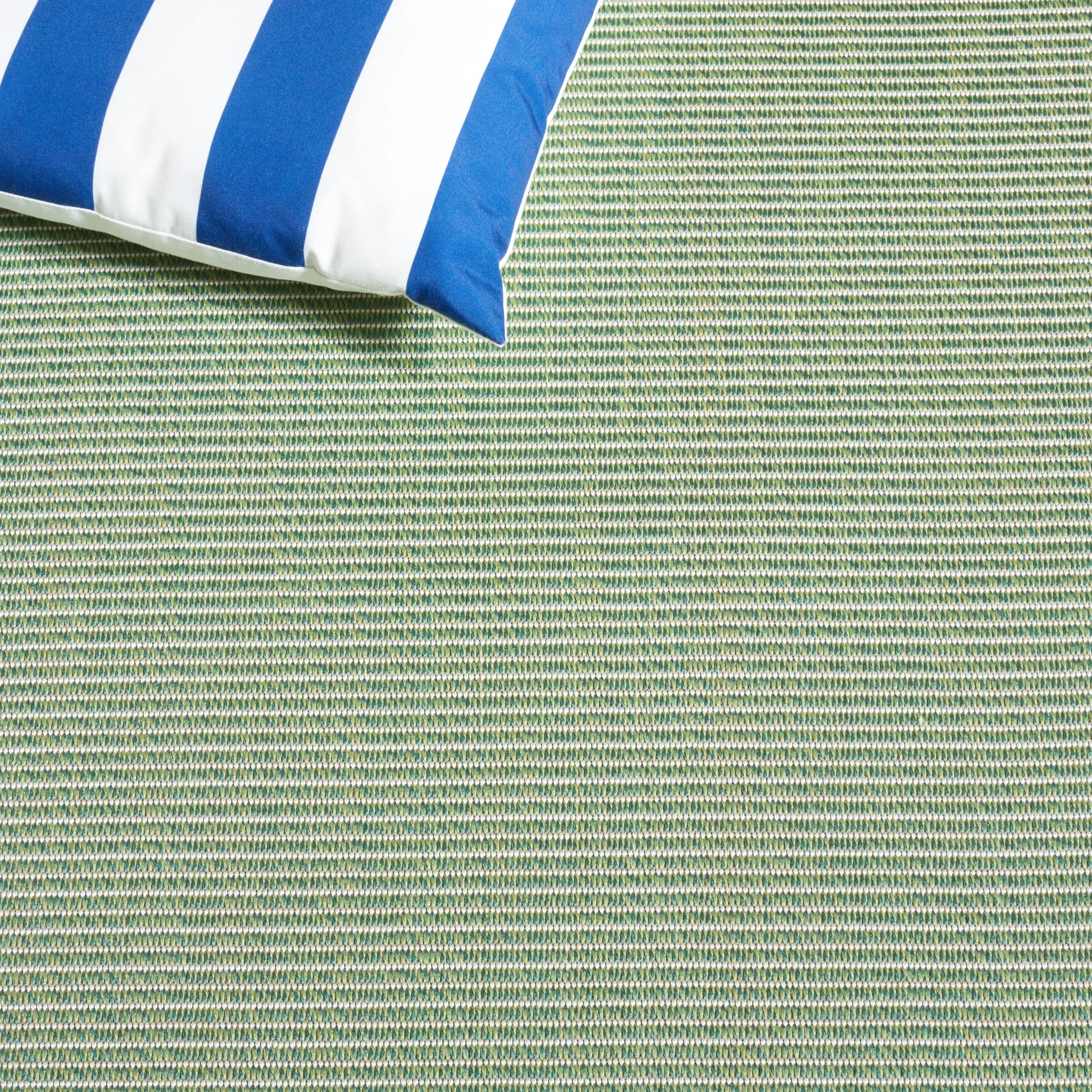 SAFAVIEH Bermuda Broerine Geometric Indoor/Outdoor Waterproof Rug