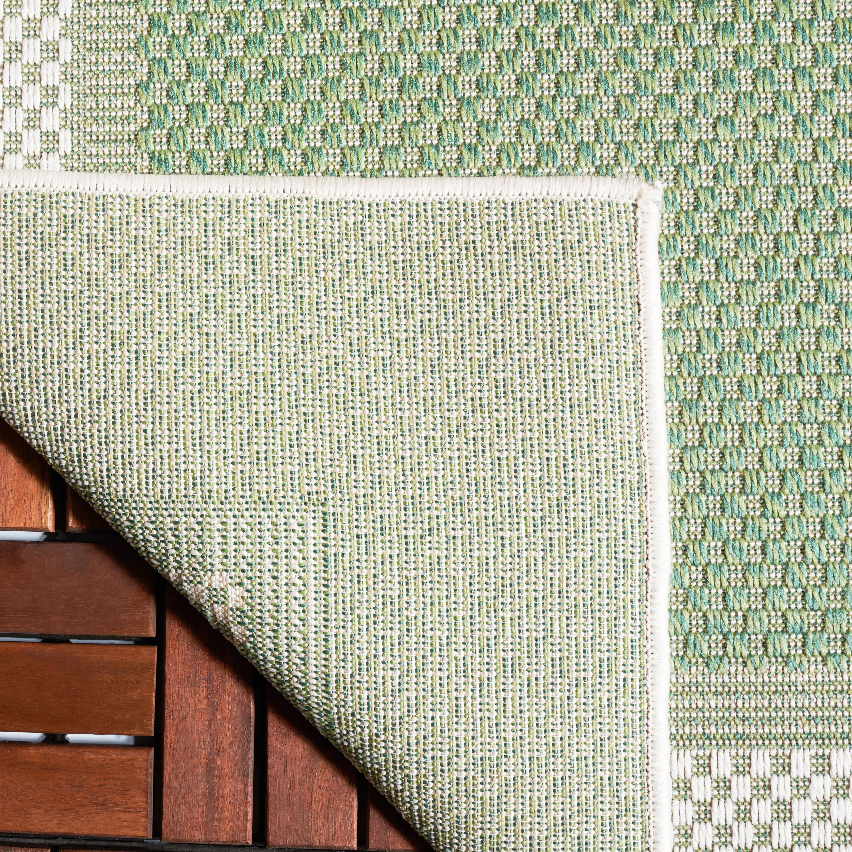 SAFAVIEH Bermuda Selfinaz Geometric Indoor/Outdoor Waterproof Rug