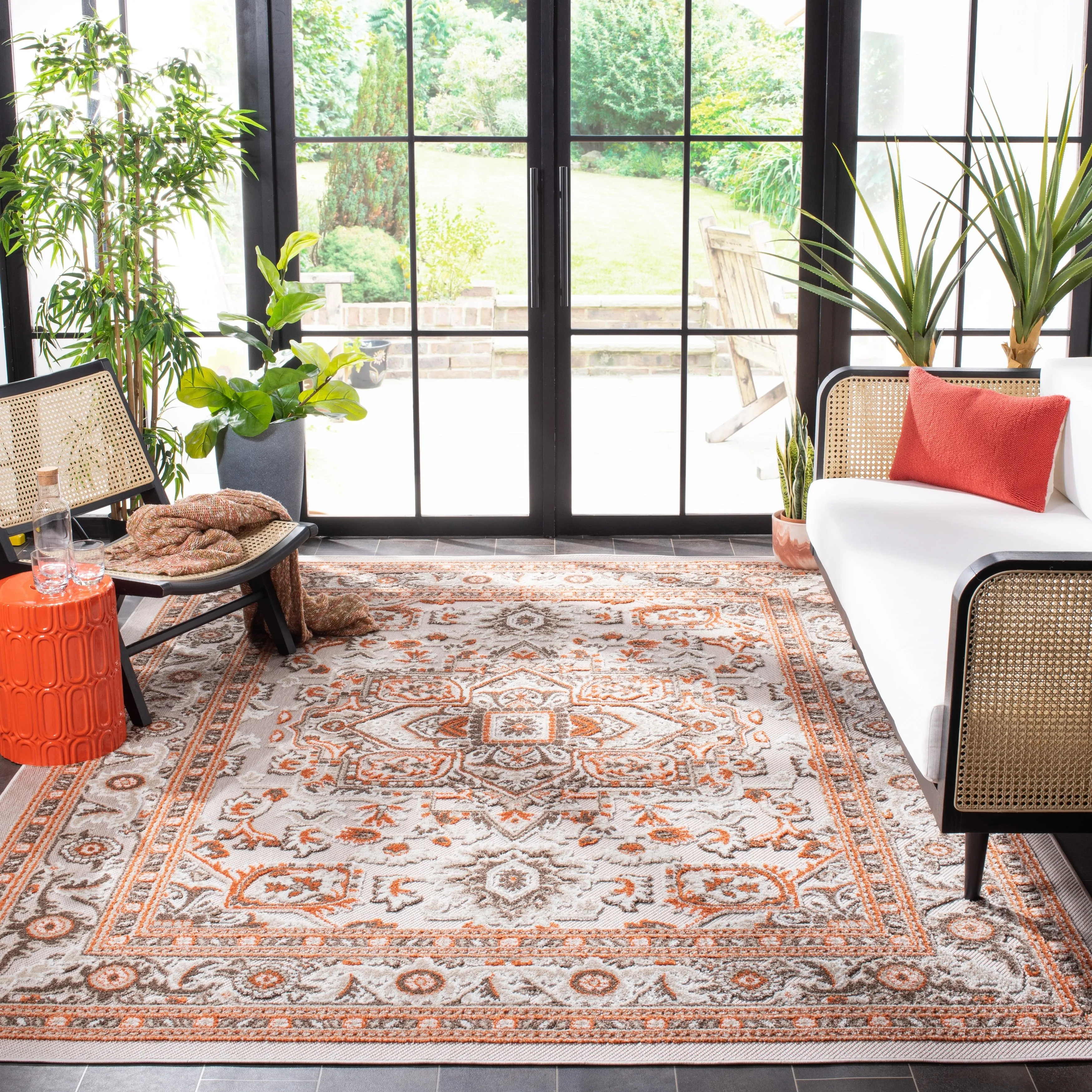 SAFAVIEH Cabana Alise Indoor/ Outdoor Waterproof Patio Rug