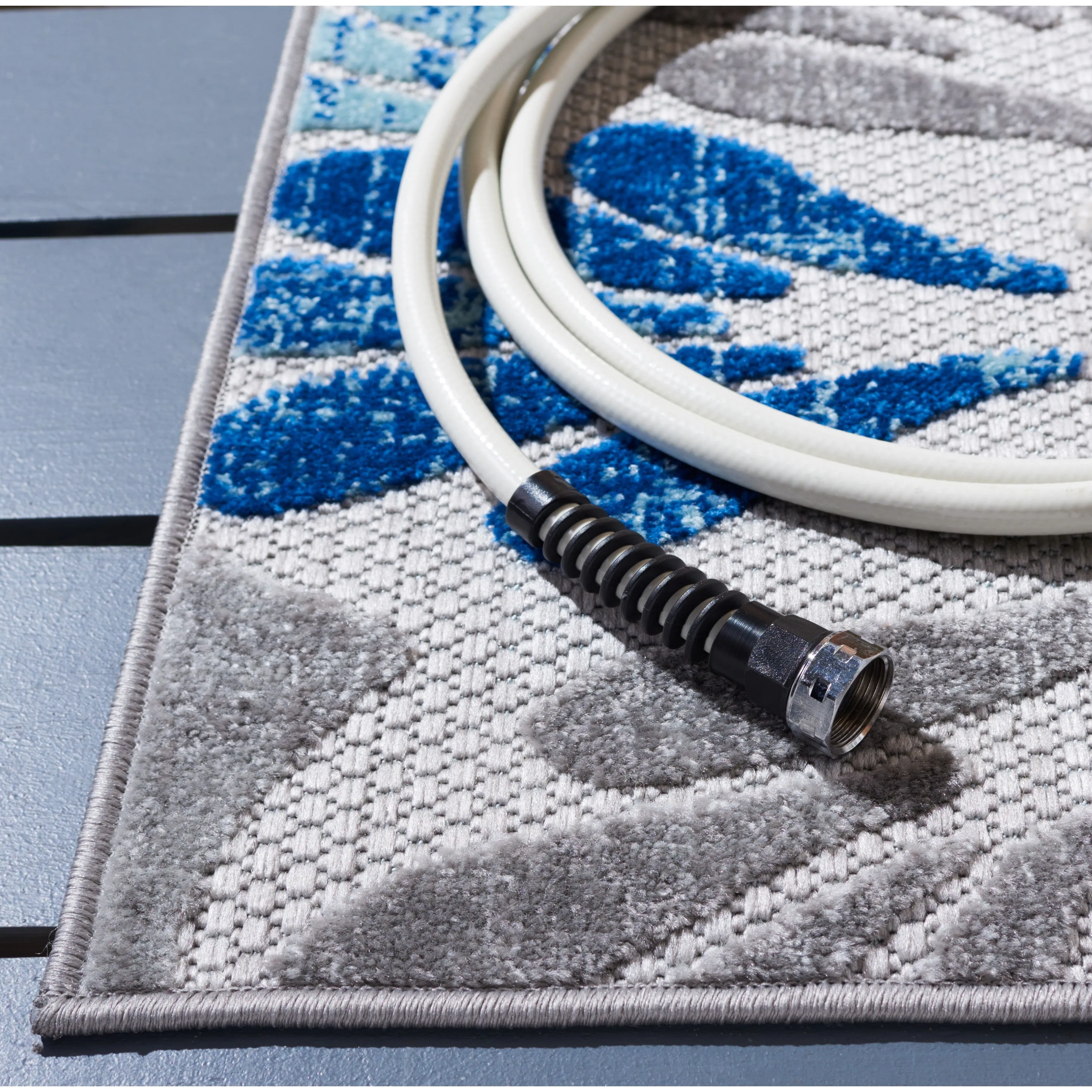 SAFAVIEH Cabana Diellza Indoor/ Outdoor Waterproof Patio Floral Rug