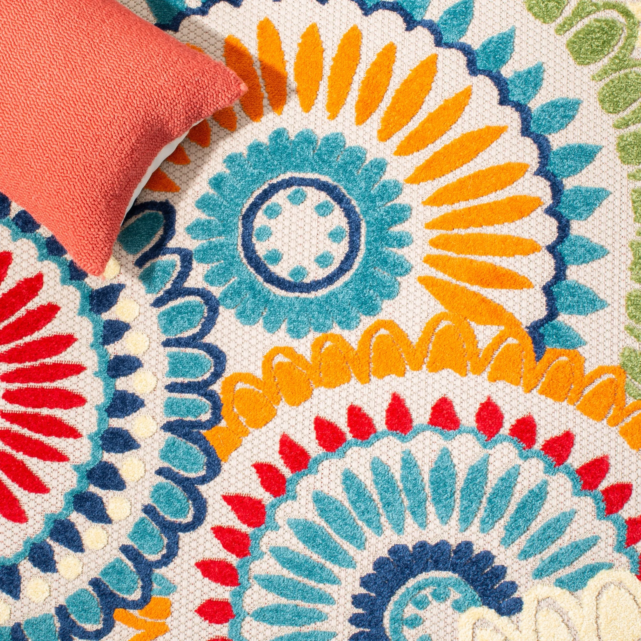 SAFAVIEH Cabana Marii Indoor/ Outdoor Waterproof Patio Floral Rug