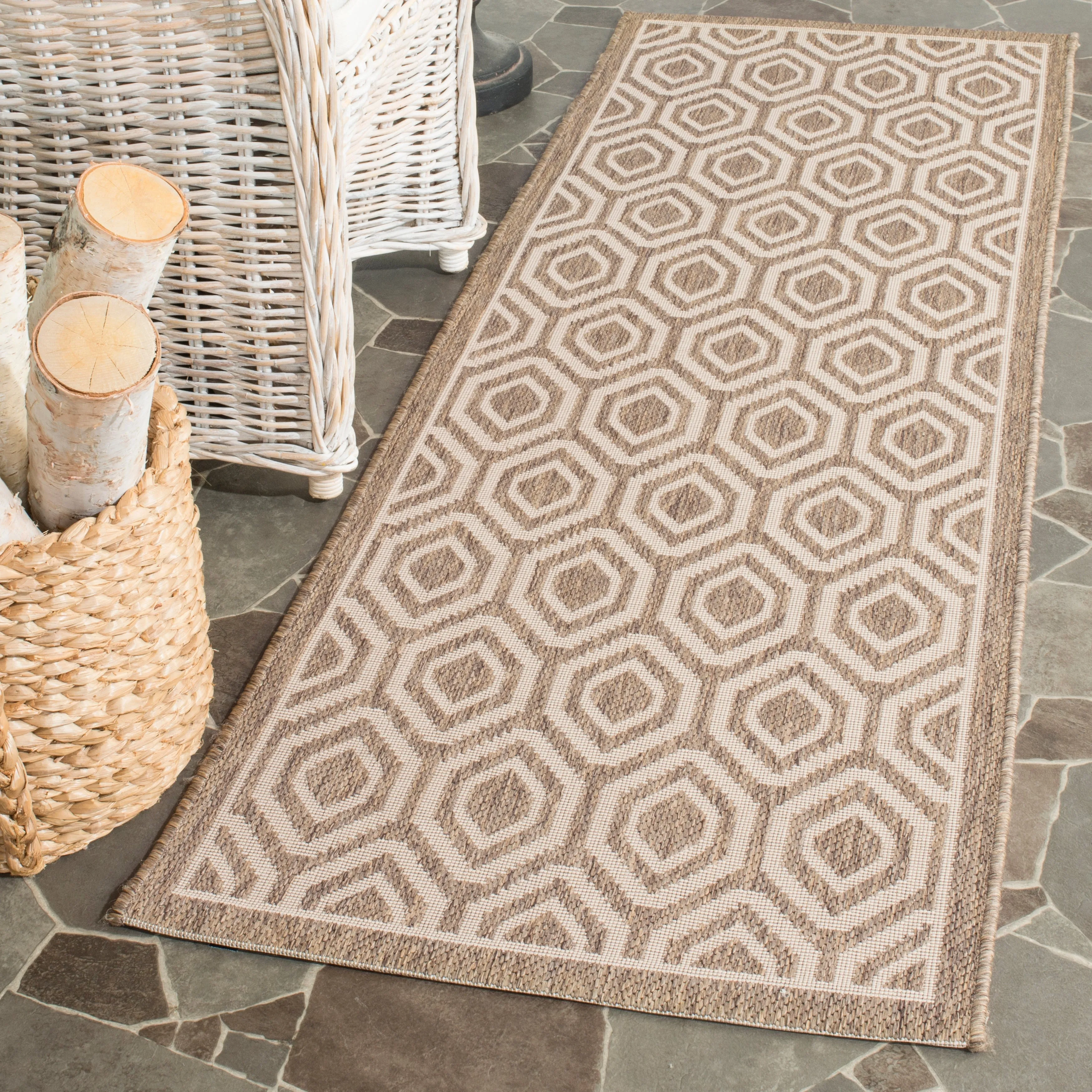 SAFAVIEH Courtyard Carolee Indoor/ Outdoor Patio Backyard Rug
