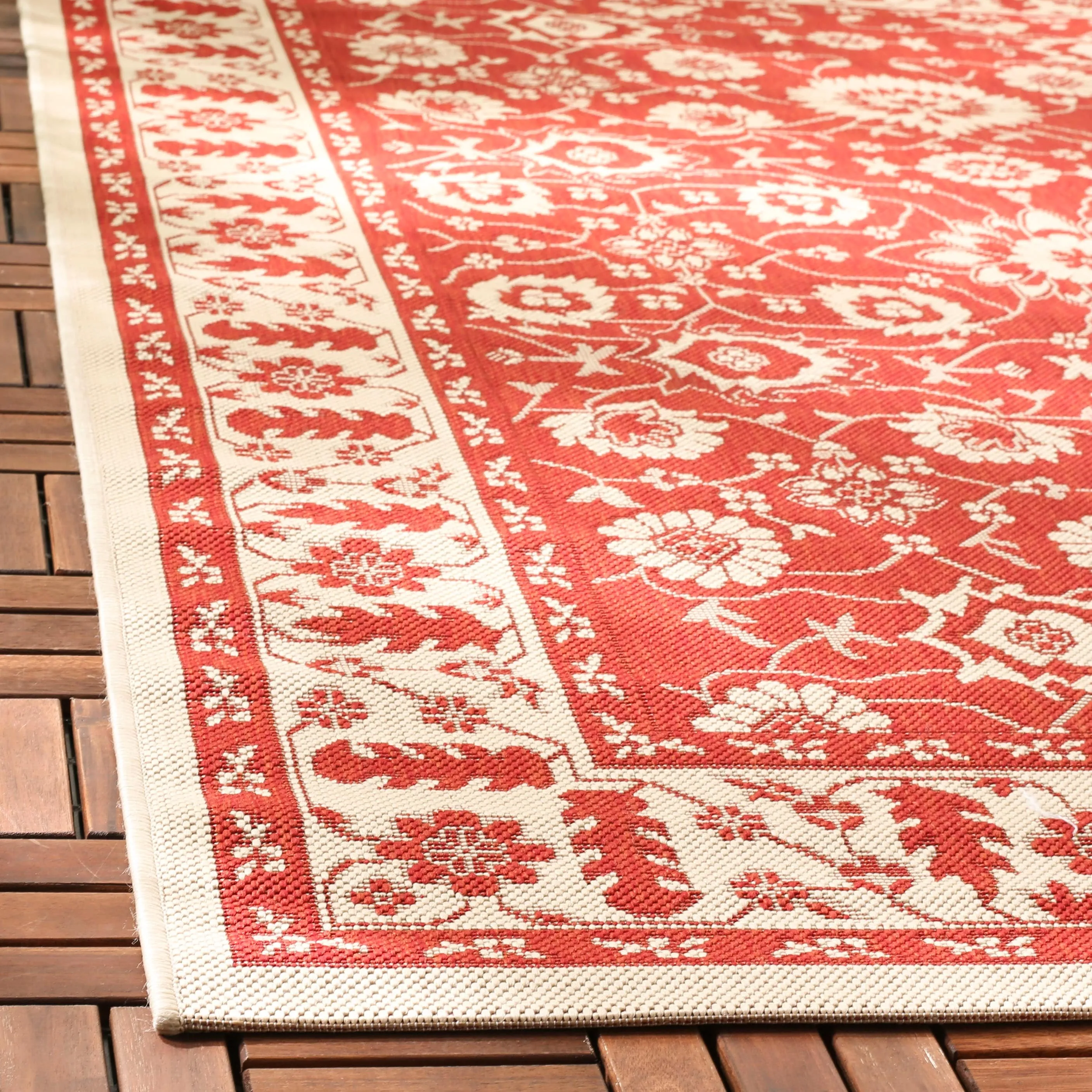 SAFAVIEH Courtyard Felicitas Indoor/ Outdoor Waterproof Patio Backyard Rug