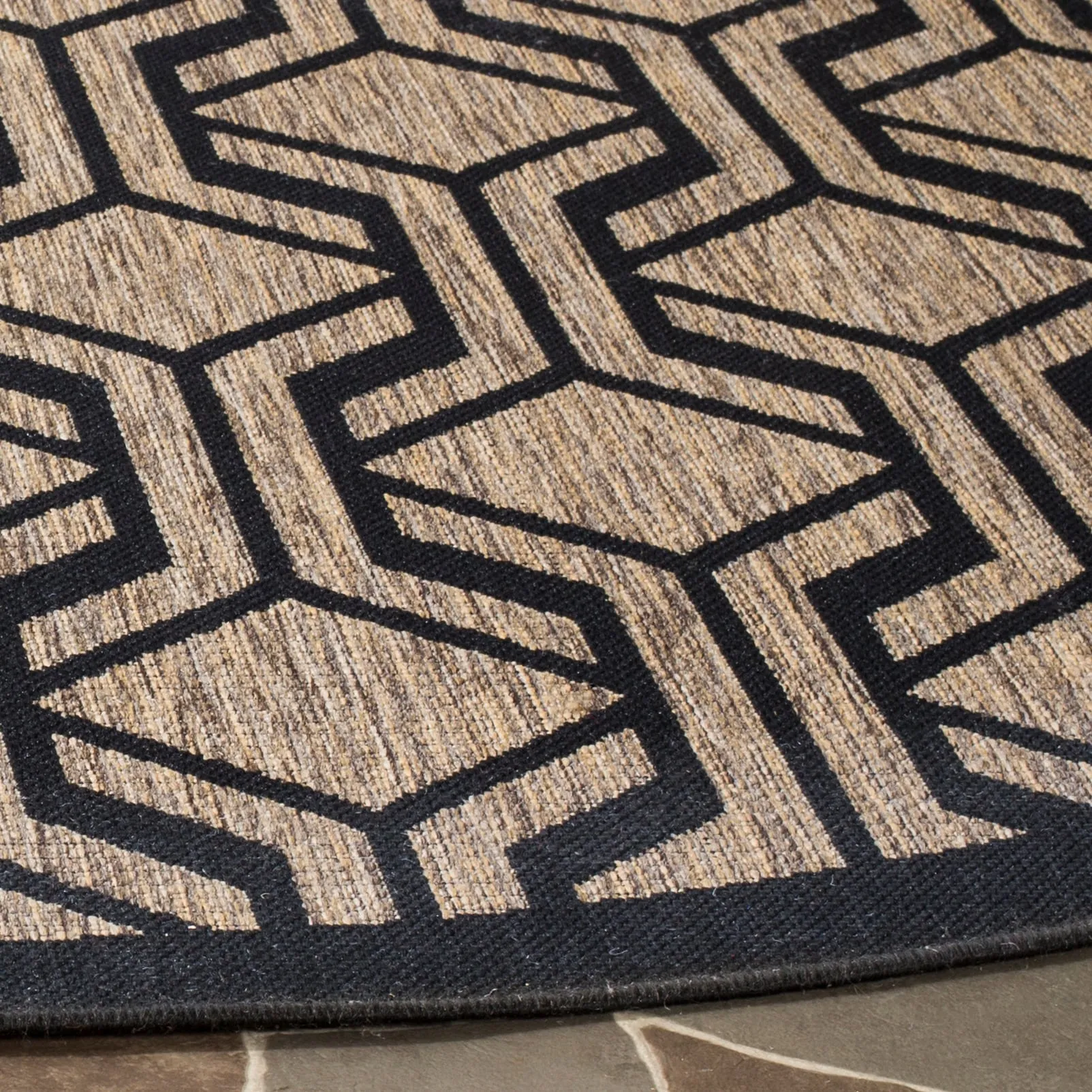 SAFAVIEH Courtyard Jeanine Indoor/ Outdoor Waterproof Patio Backyard Rug