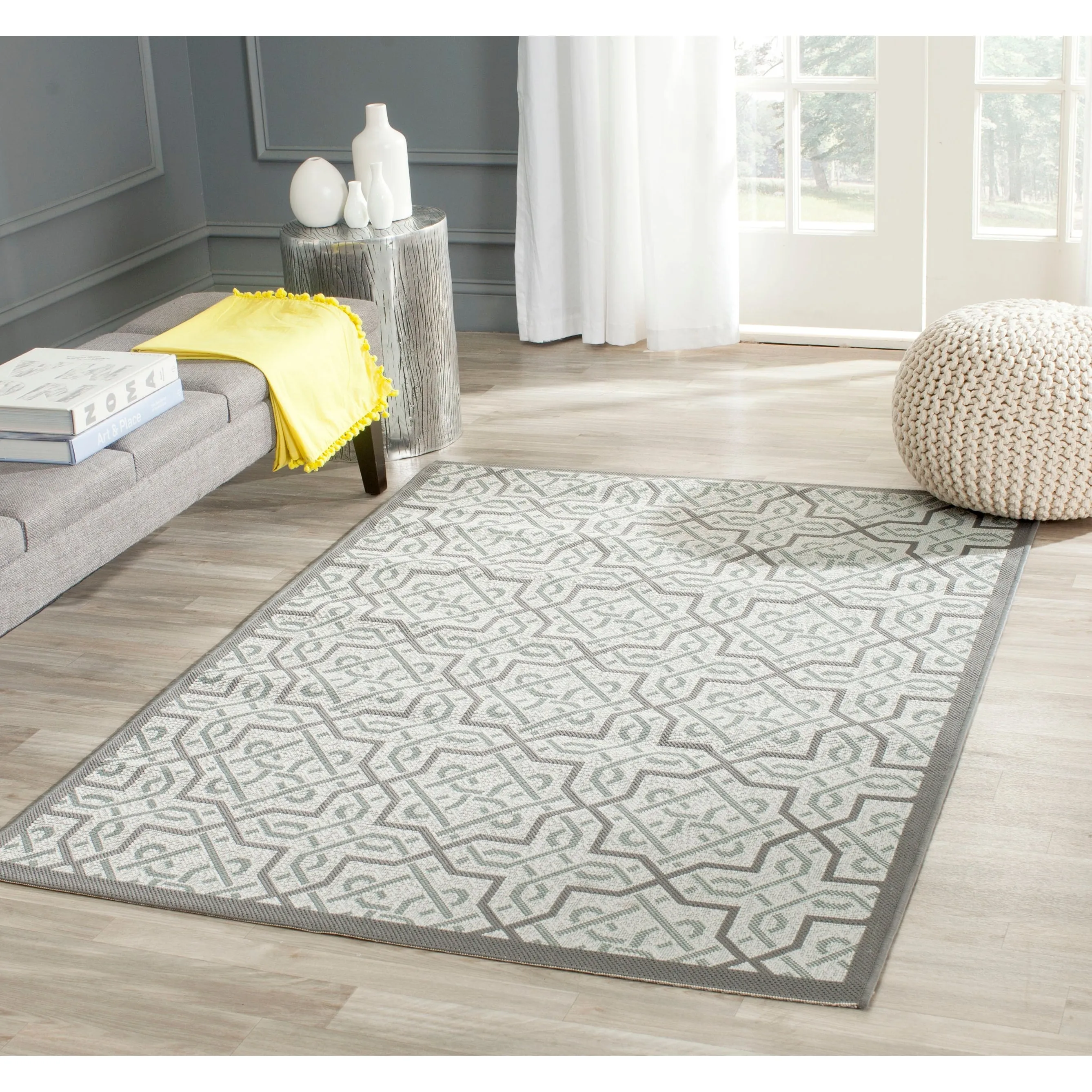 SAFAVIEH Courtyard Liisbet Indoor/ Outdoor Waterproof Patio Backyard Rug