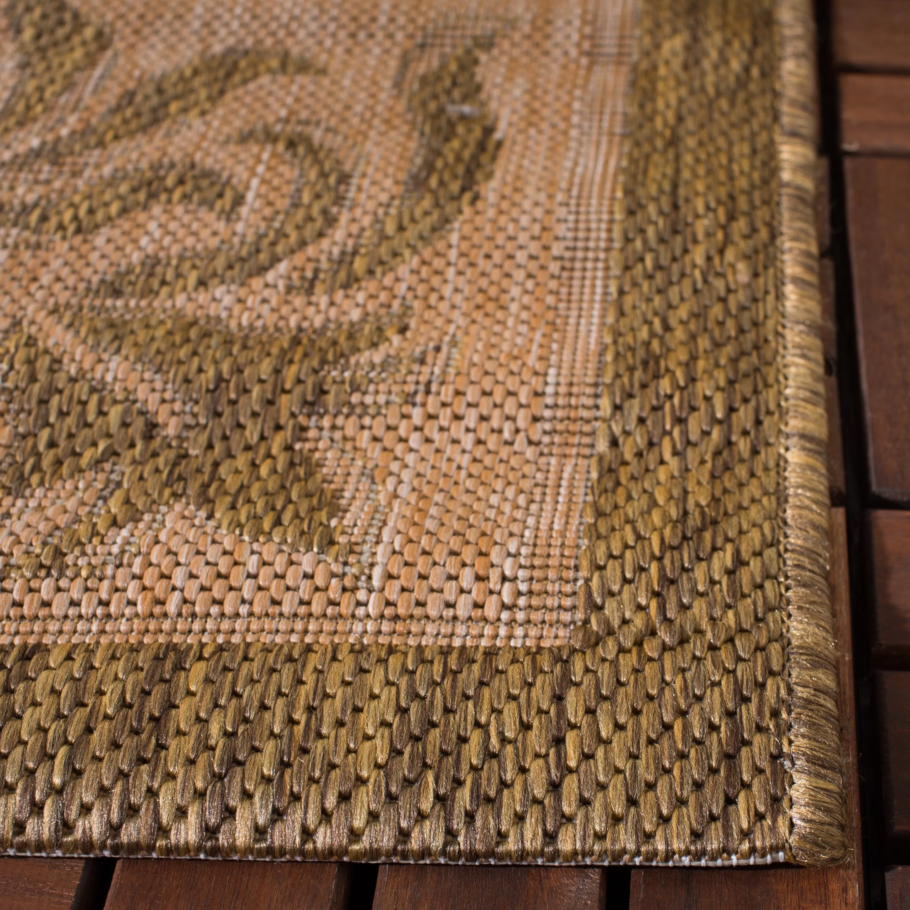 SAFAVIEH Courtyard Mitzi Indoor/ Outdoor Waterproof Patio Backyard Rug