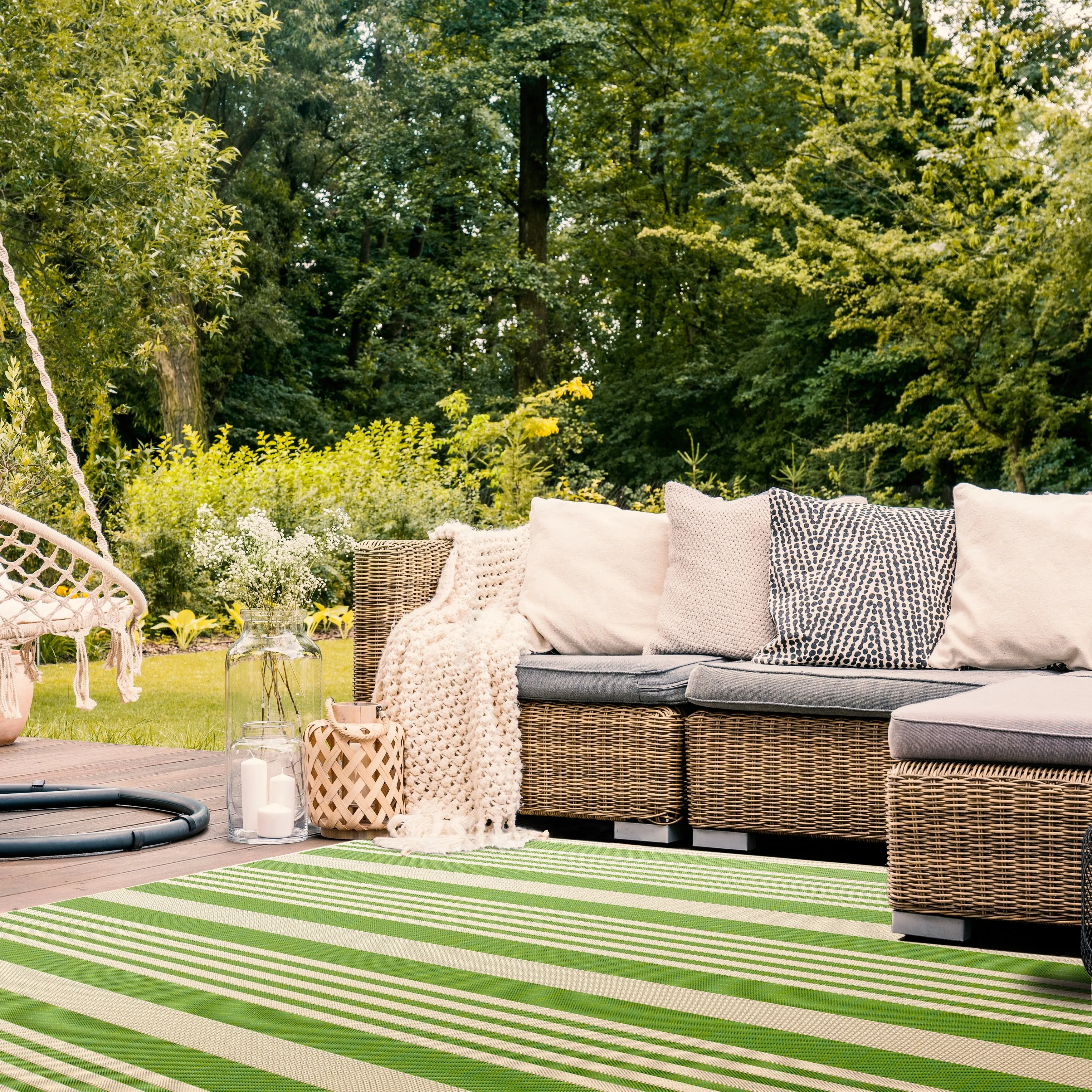 SAFAVIEH Courtyard Orsi Indoor/ Outdoor Waterproof Area Rug