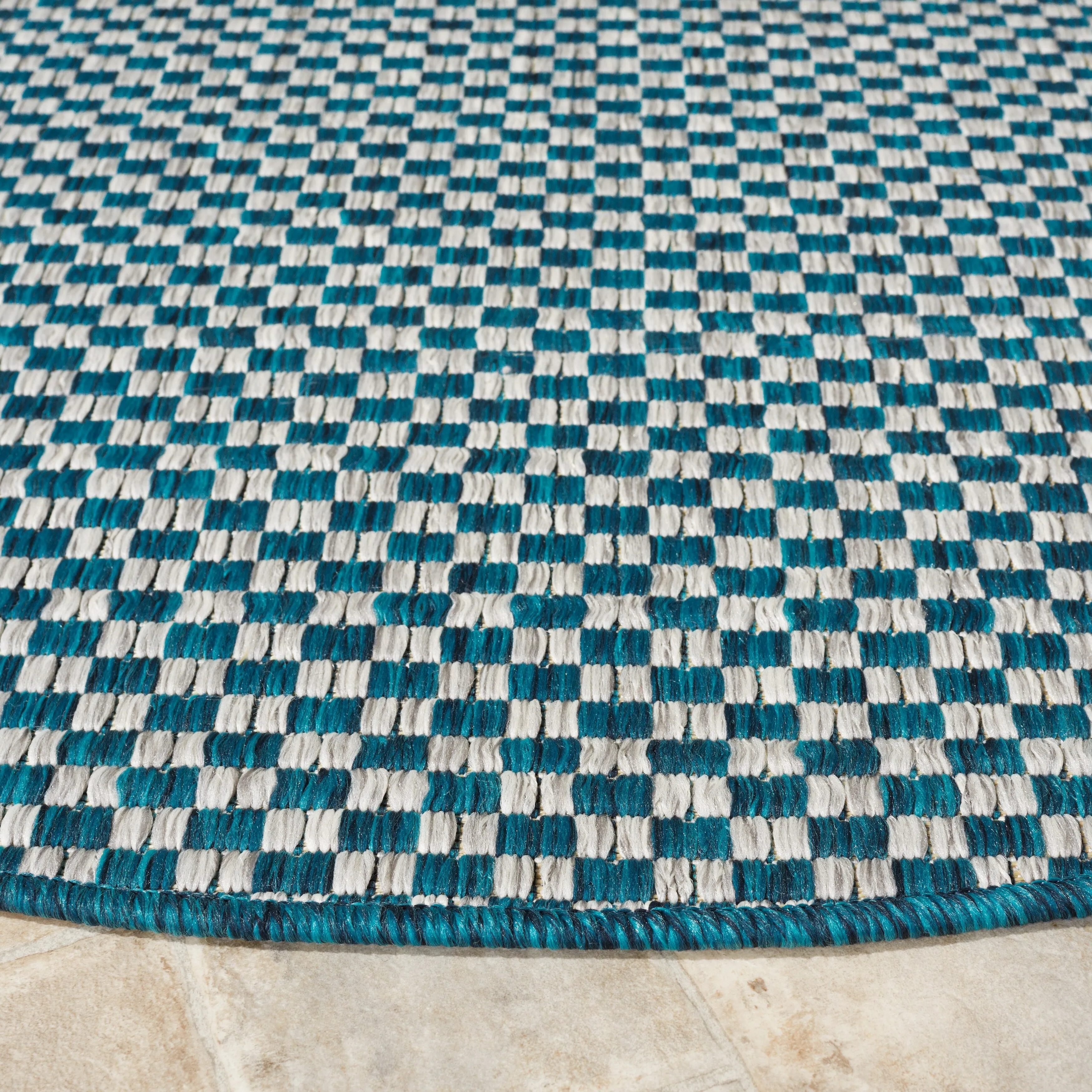 SAFAVIEH Courtyard Ragini Indoor/Outdoor Waterproof Patio Backyard Rug