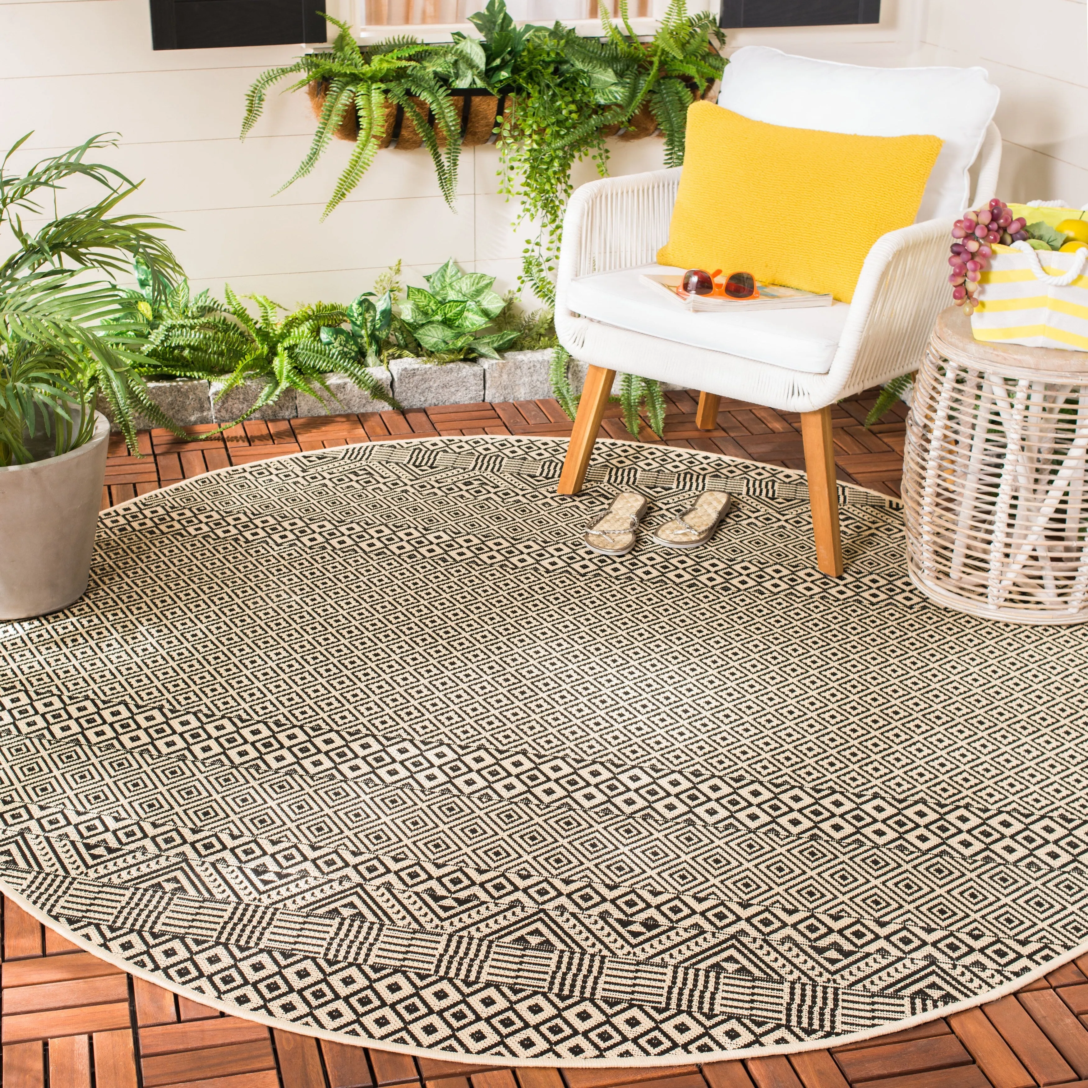 SAFAVIEH Courtyard Shikibu Indoor/ Outdoor Waterproof Patio Backyard Rug