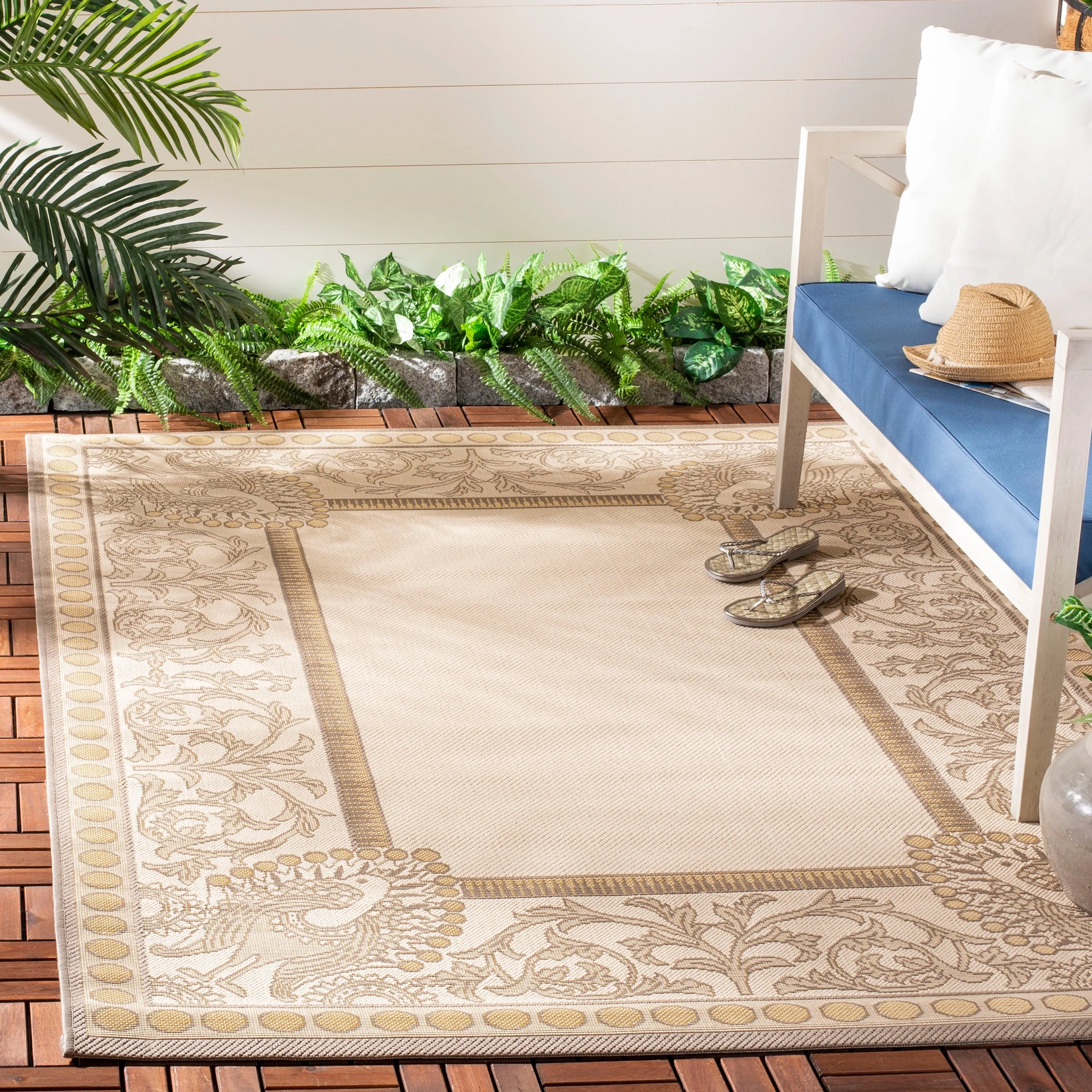 SAFAVIEH Courtyard Tjarkje Indoor/ Outdoor Waterproof Patio Backyard Rug