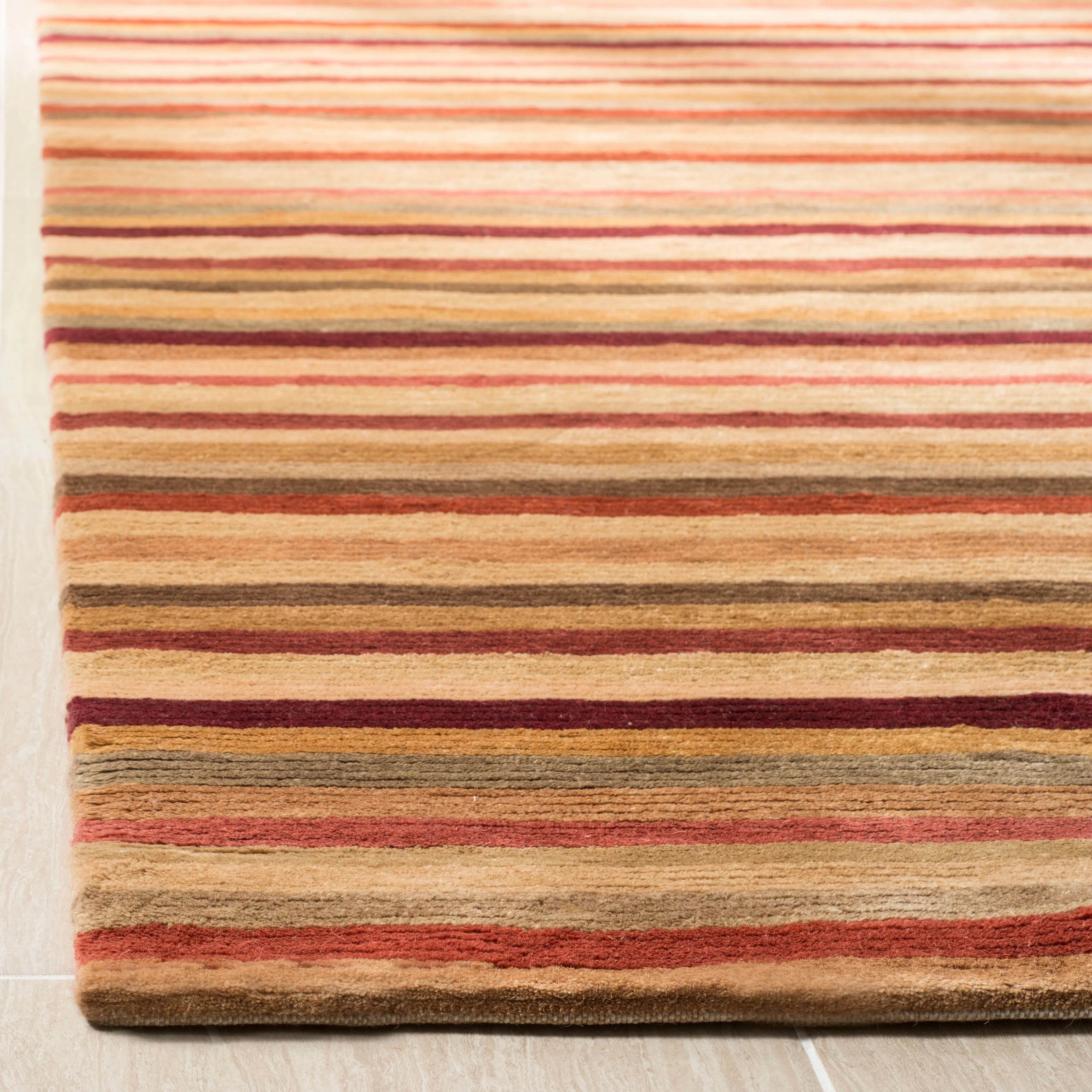 SAFAVIEH Couture Hand-knotted Tibetan Soledade Modern Wool Rug with