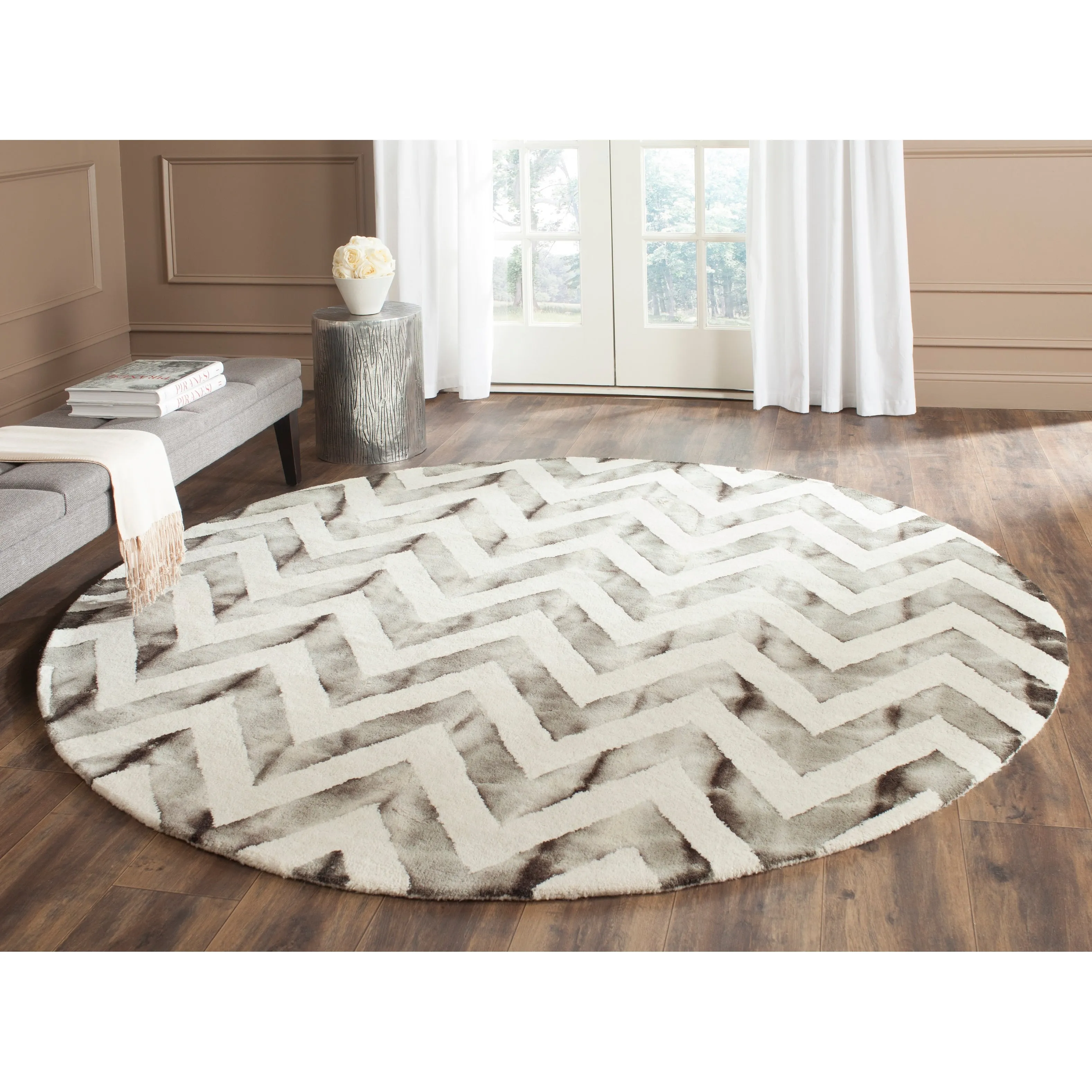 SAFAVIEH Dip Dye Erkhild Hand-tufted Wool Chevron Area Rug
