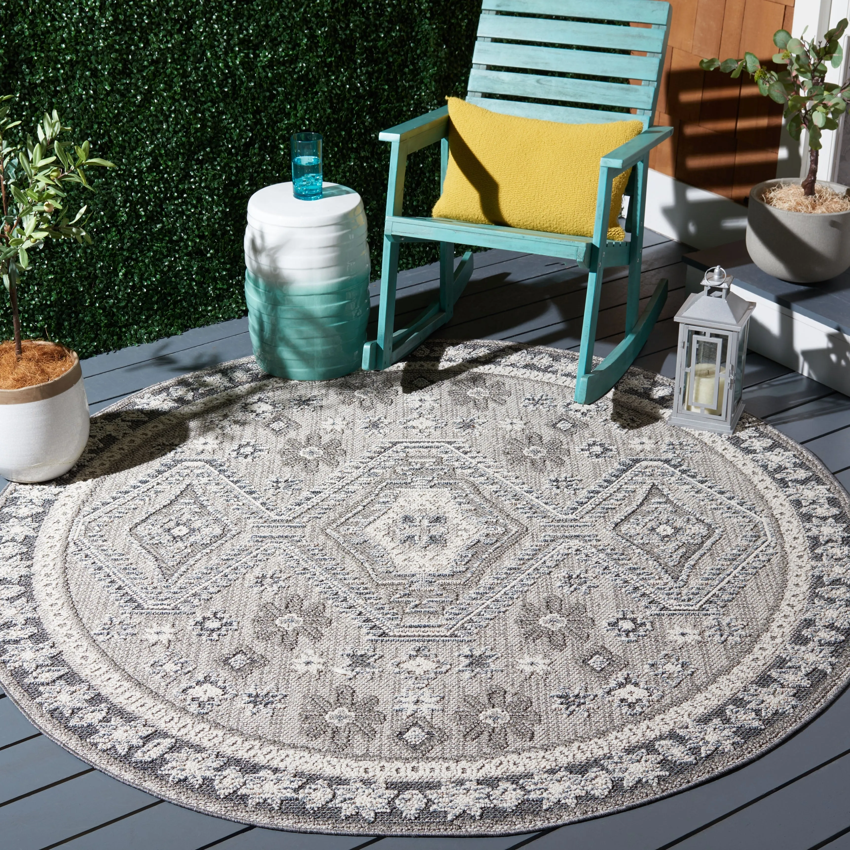 SAFAVIEH Global Gotje Moroccan Indoor/ Outdoor Waterproof Patio Backyard