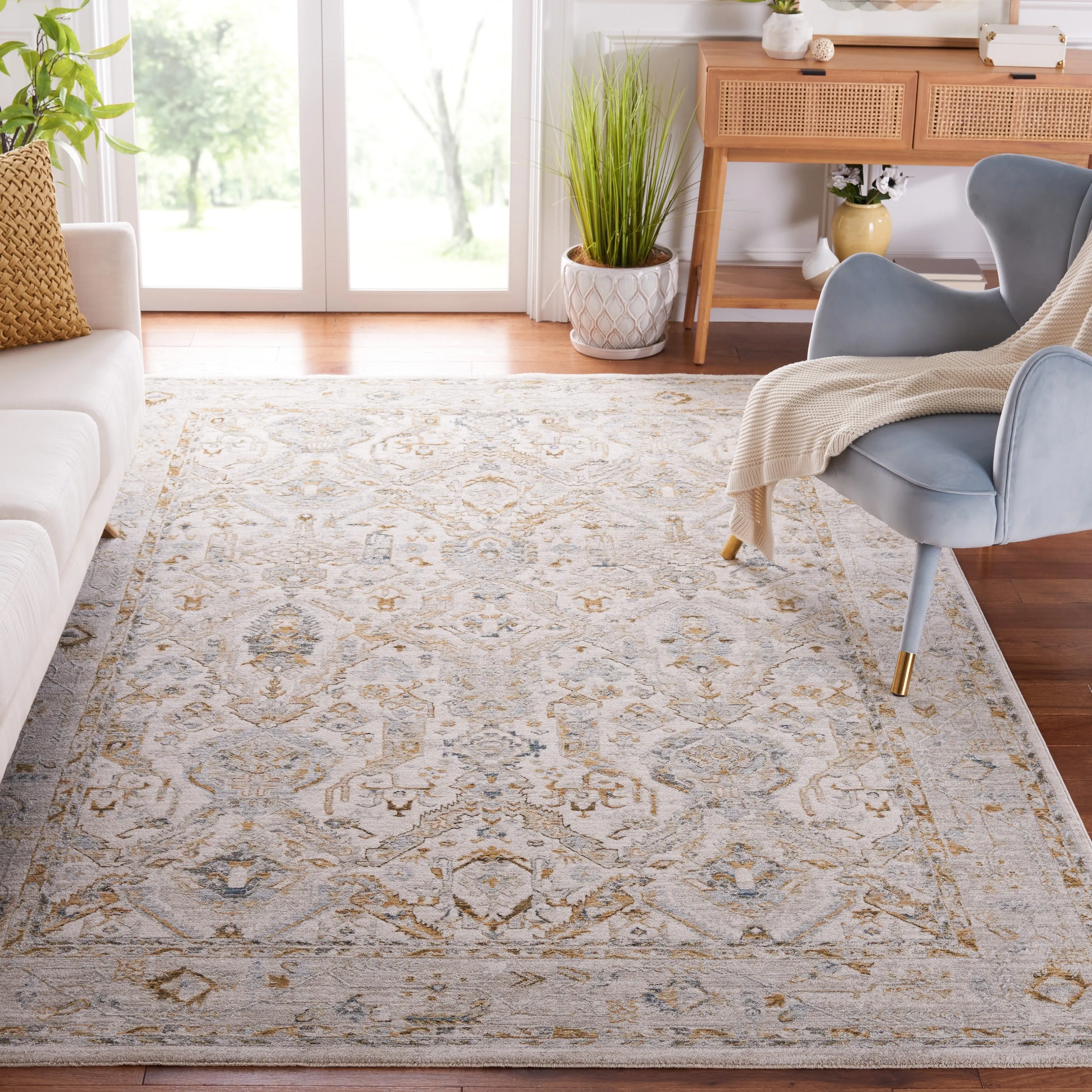 SAFAVIEH Hamilton Friedliese Oriental Rug