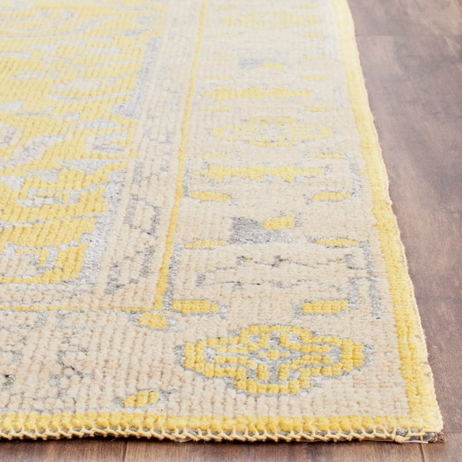 SAFAVIEH Hand-knotted Stone Wash Loida Modern Wool Rug