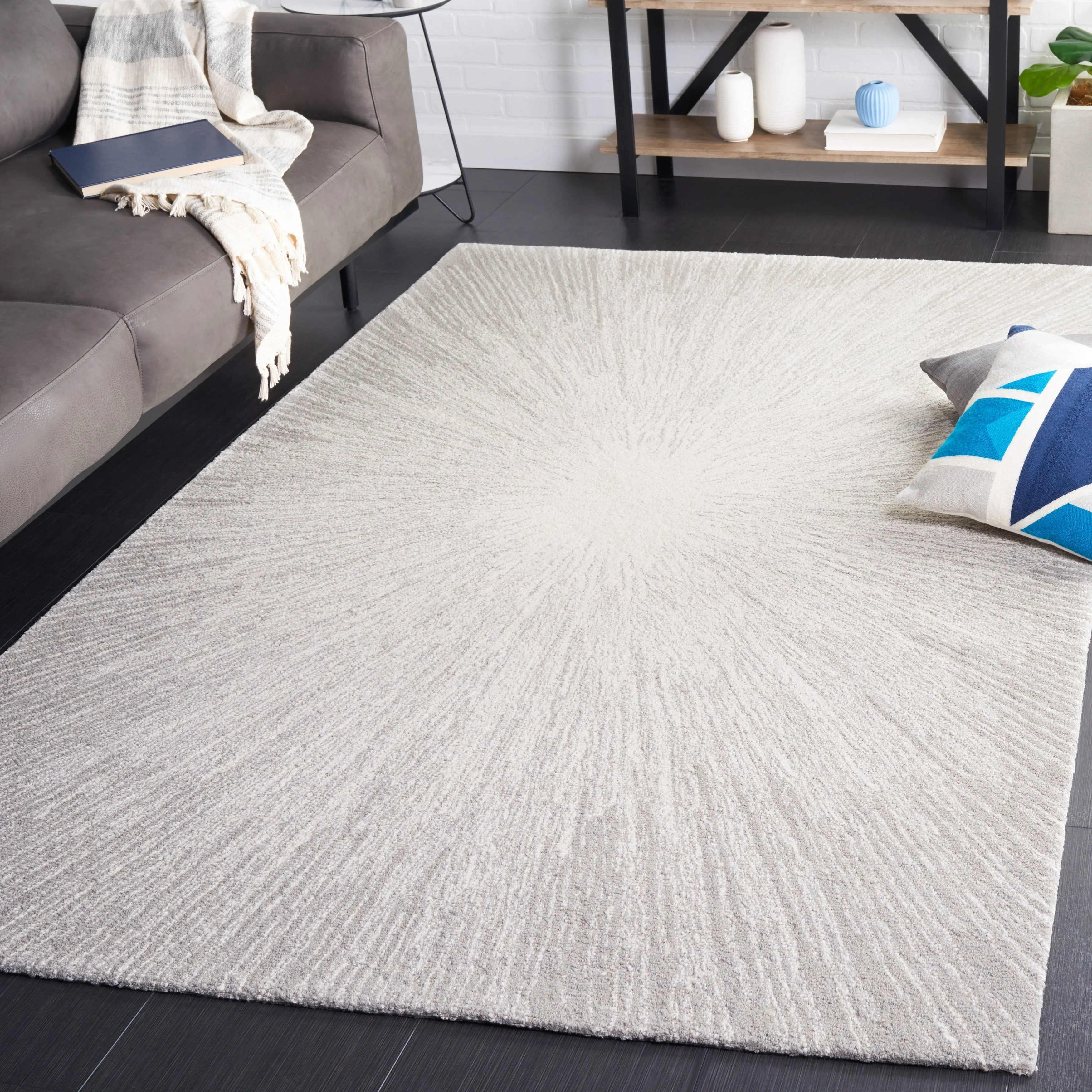 SAFAVIEH Handmade Abstract Lazzara Modern Wool Rug