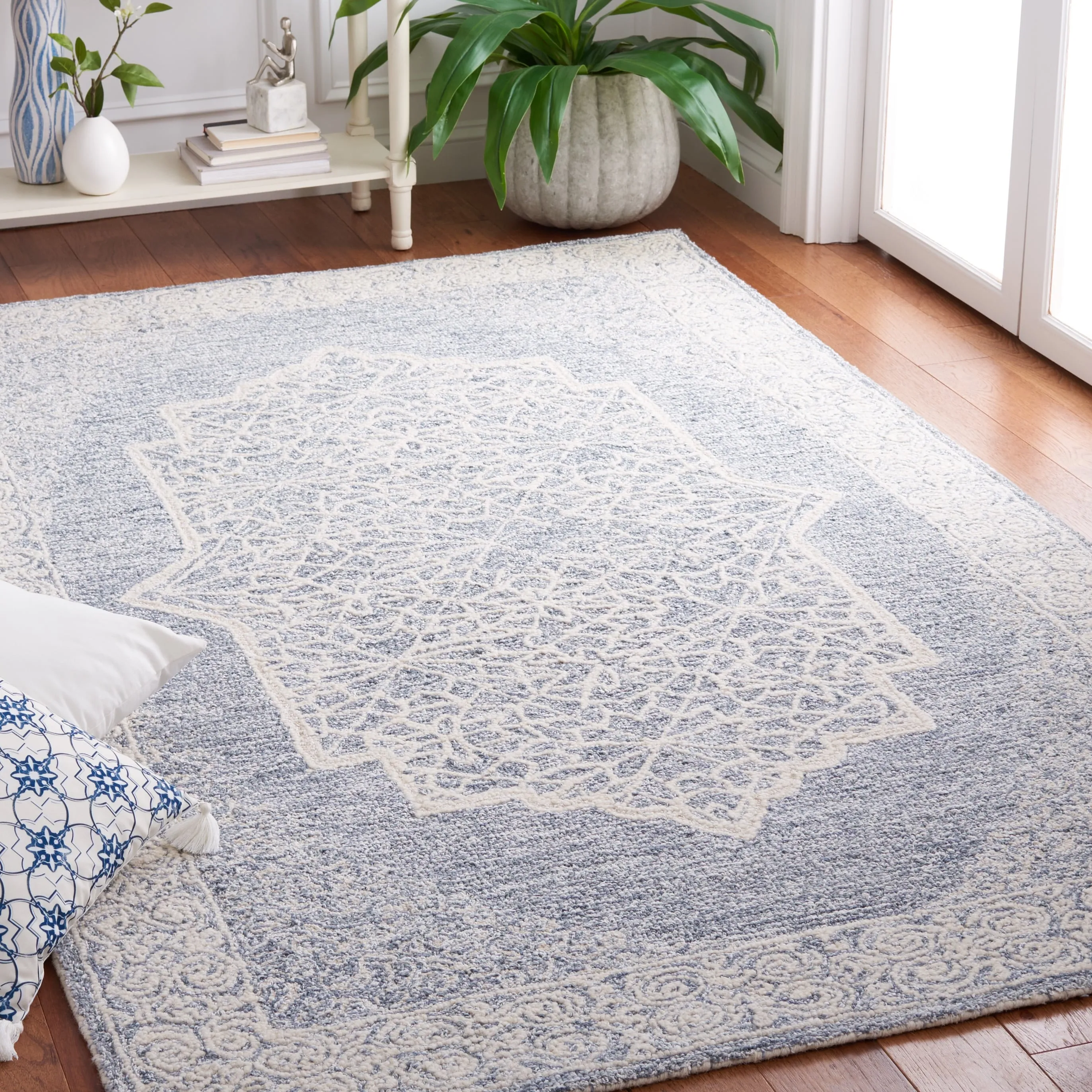 SAFAVIEH Handmade Abstract Seung Wool Rug