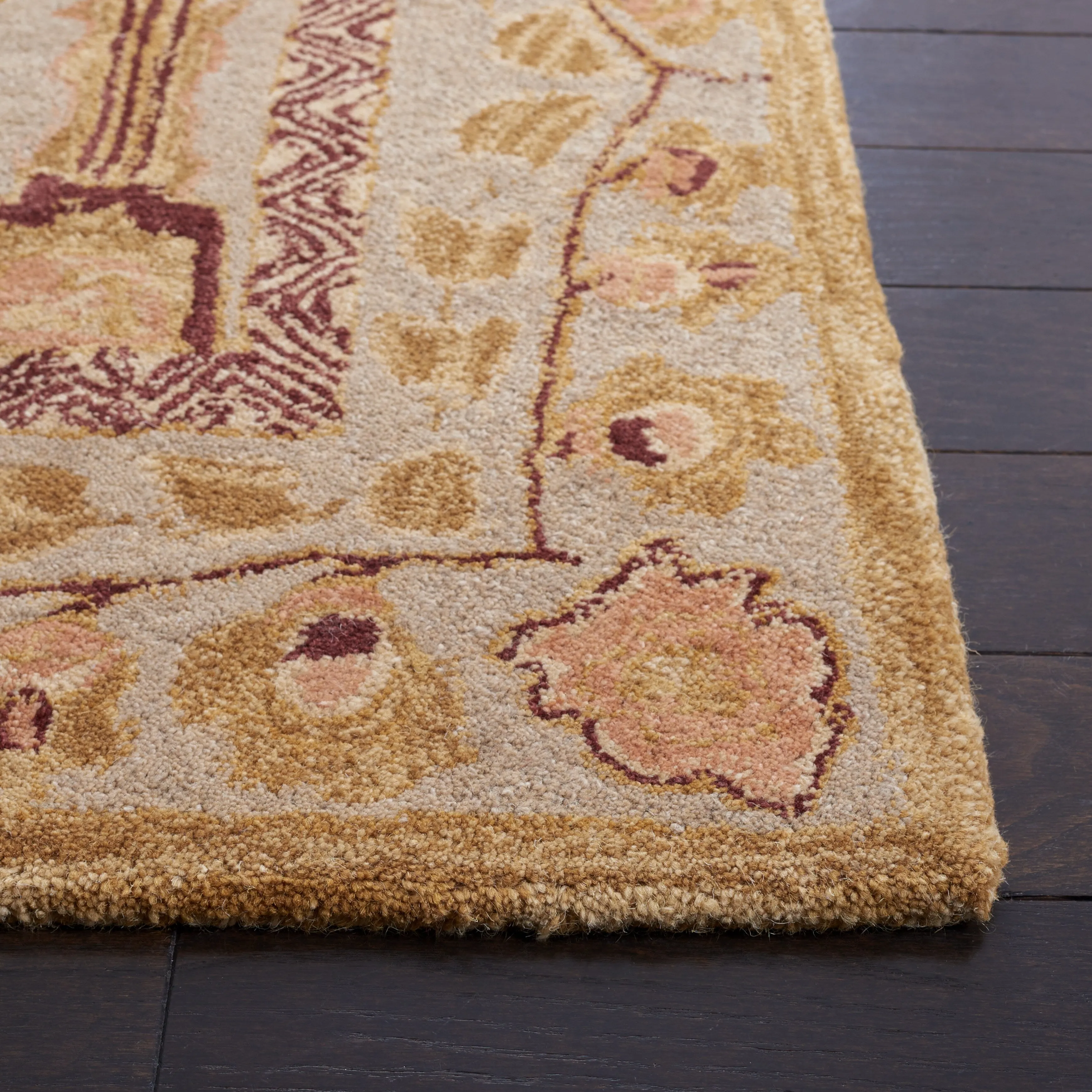 SAFAVIEH Handmade Anatolia Saija Traditional Oriental Wool Rug