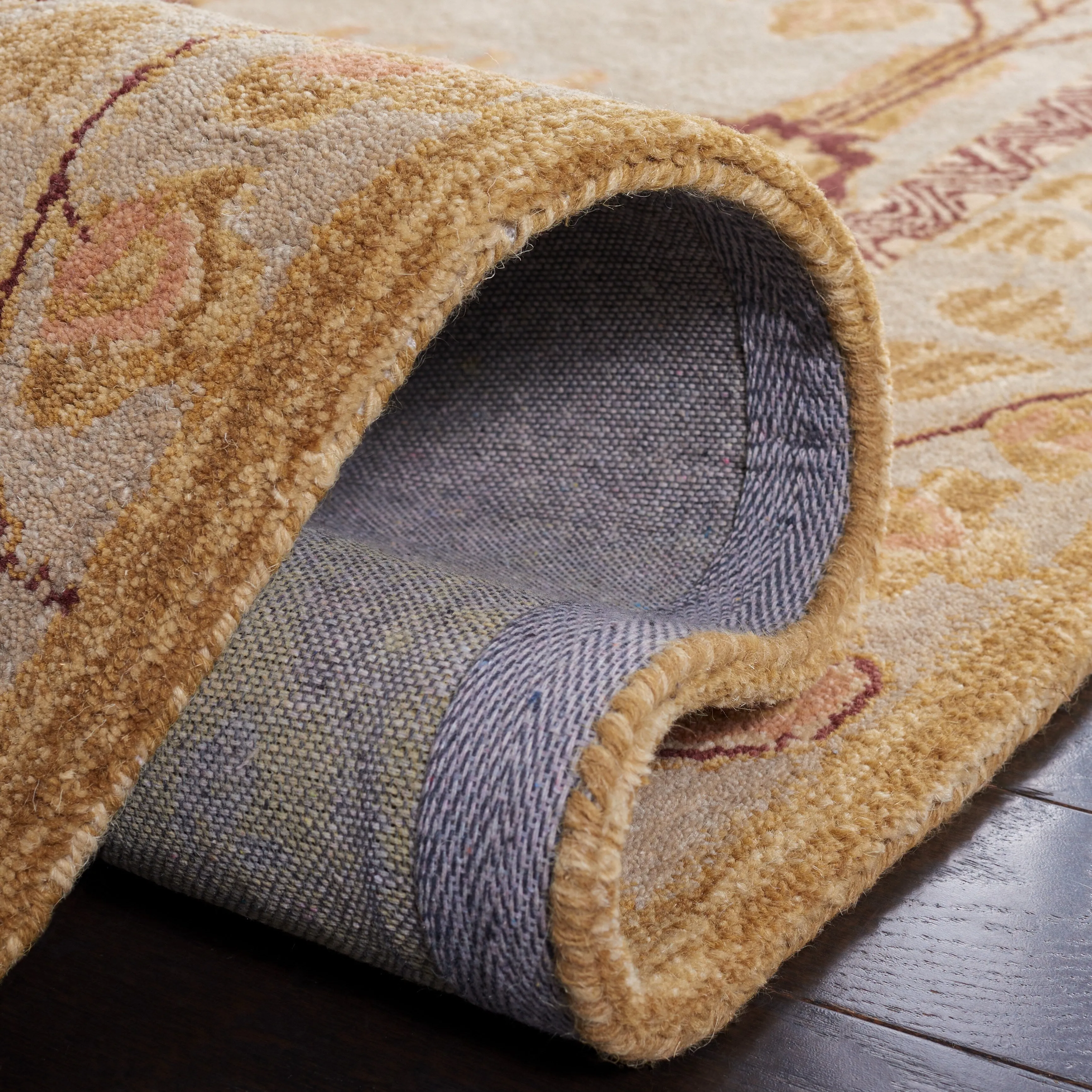 SAFAVIEH Handmade Anatolia Saija Traditional Oriental Wool Rug