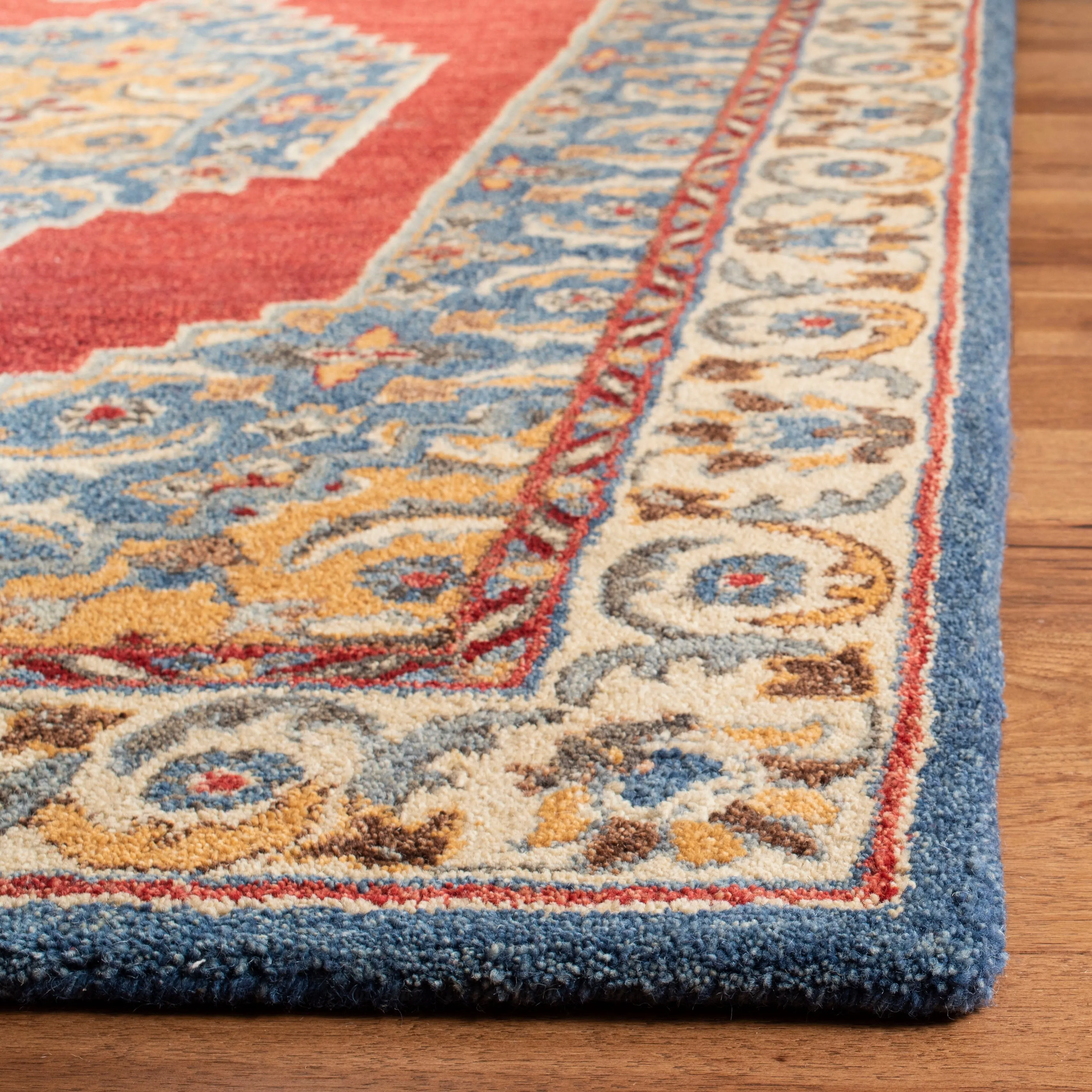SAFAVIEH Handmade Antiquity Thien Traditional Oriental Wool Rug