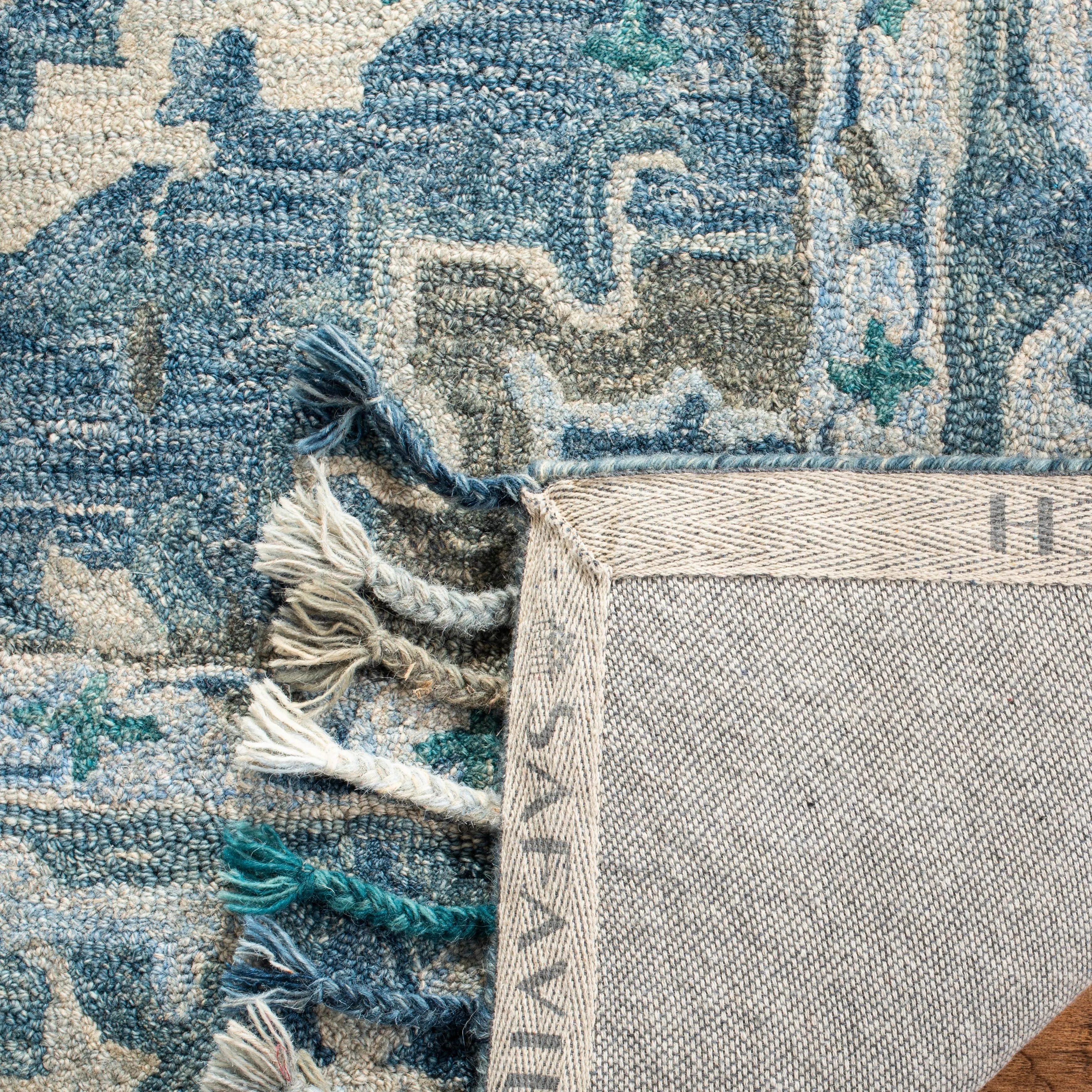 SAFAVIEH Handmade Aspen Corazon Boho Tribal Wool Rug