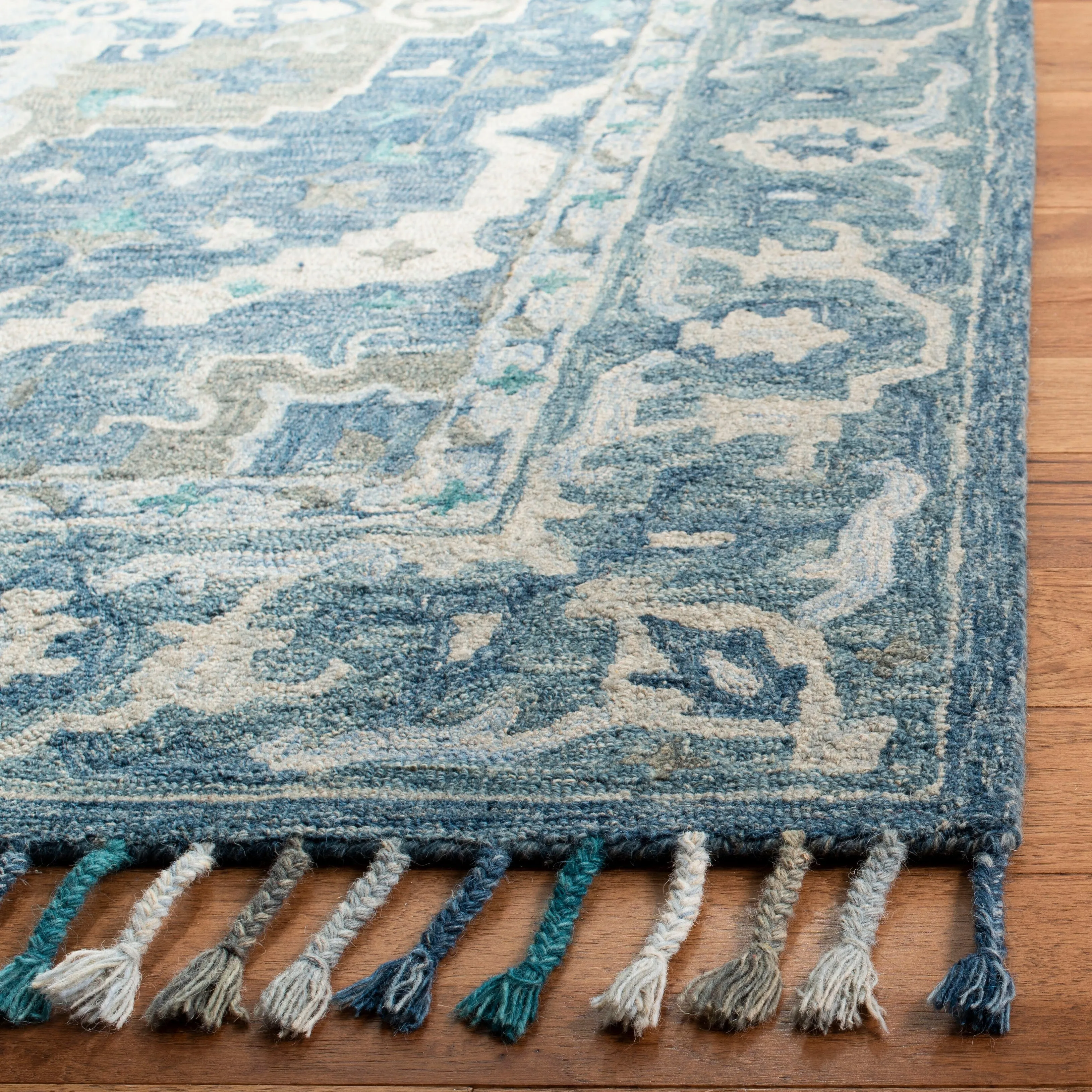 SAFAVIEH Handmade Aspen Corazon Boho Tribal Wool Rug