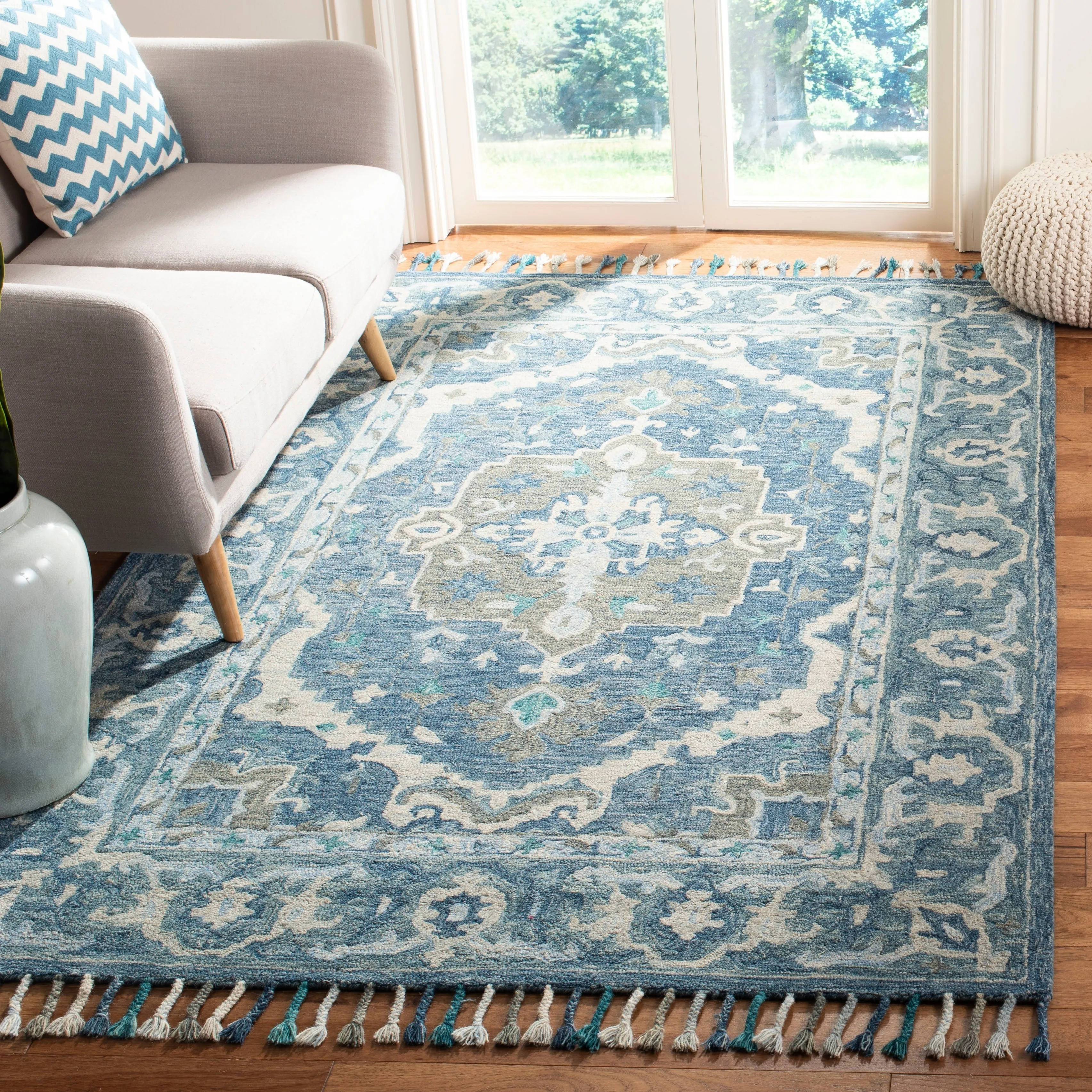 SAFAVIEH Handmade Aspen Corazon Boho Tribal Wool Rug