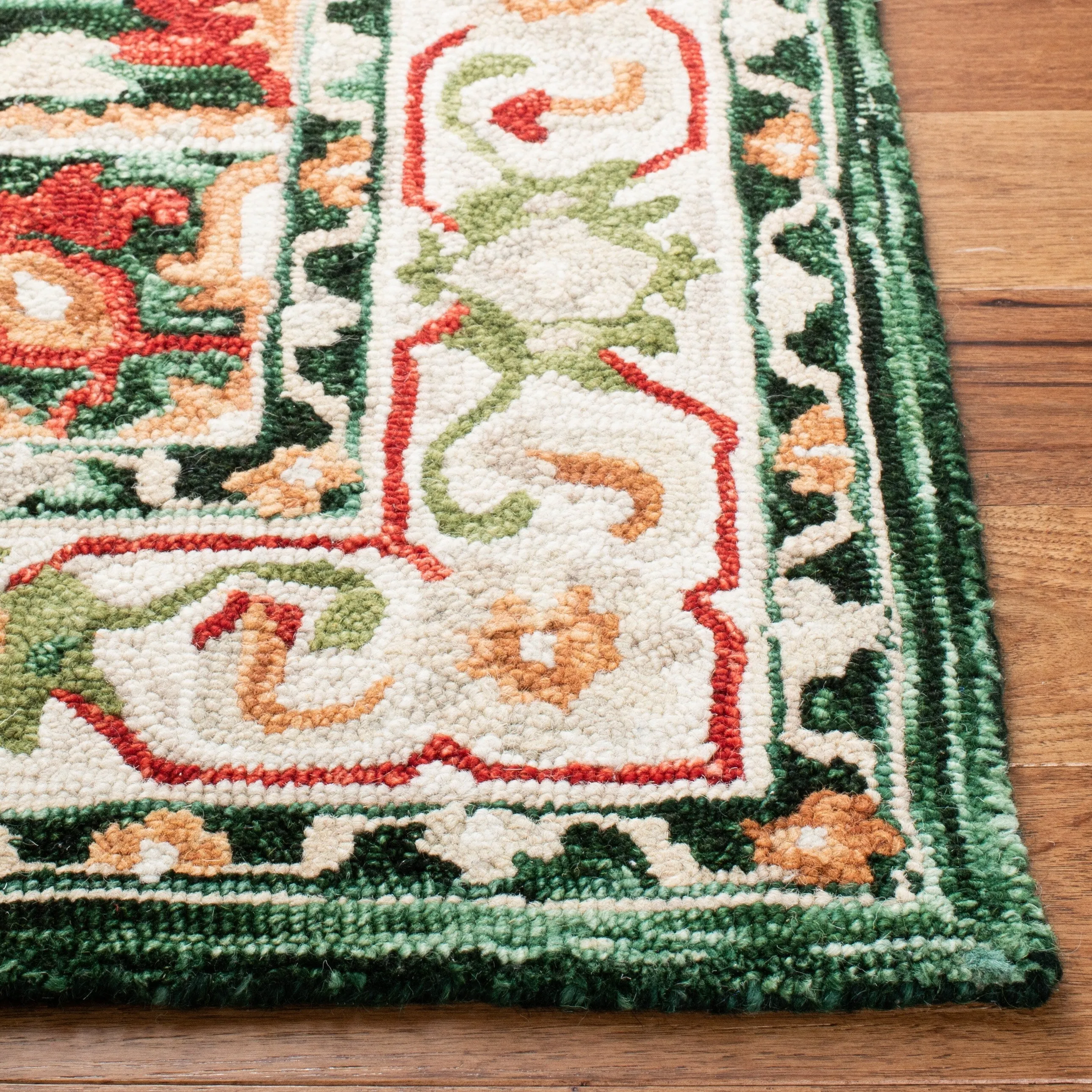 SAFAVIEH Handmade Aspen Haydee Boho Wool Rug