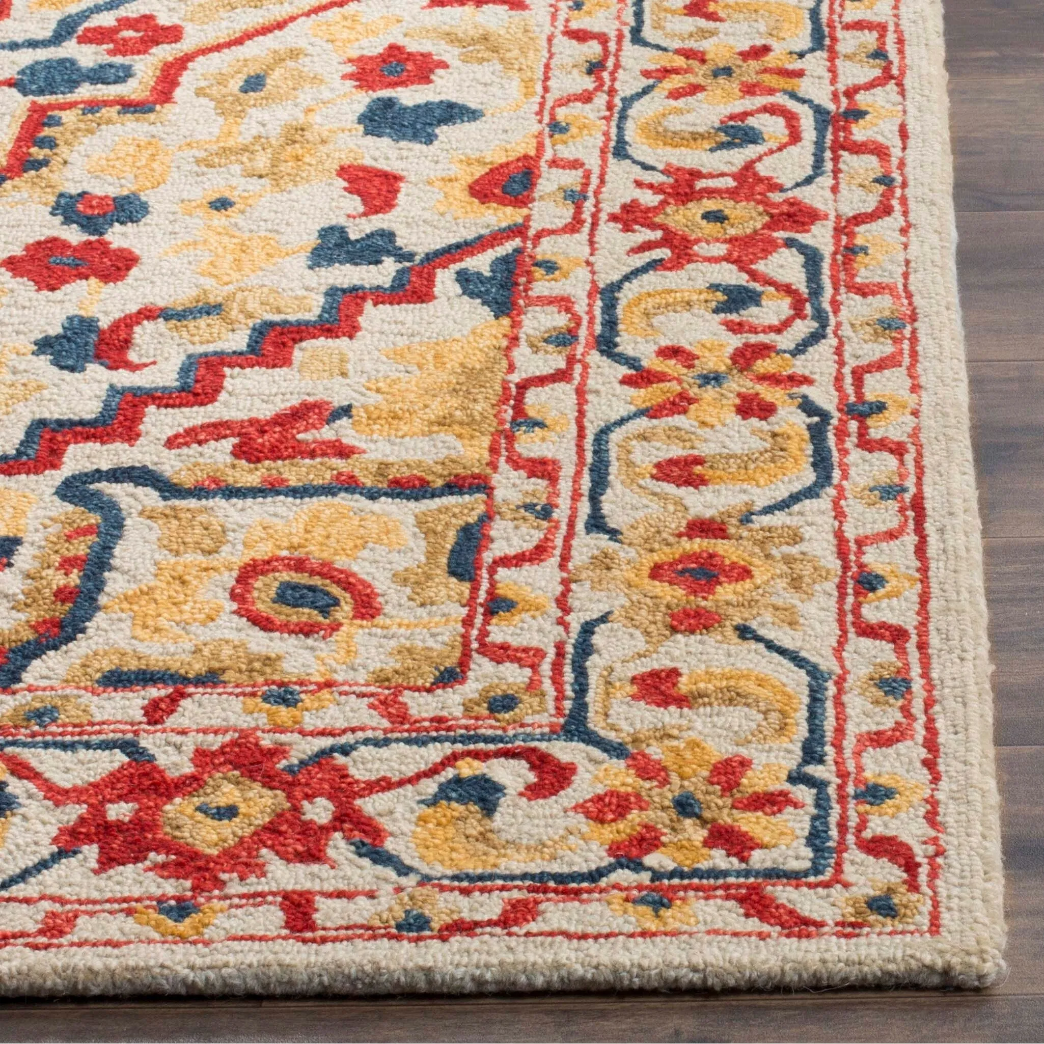 SAFAVIEH Handmade Aspen Haydee Boho Wool Rug