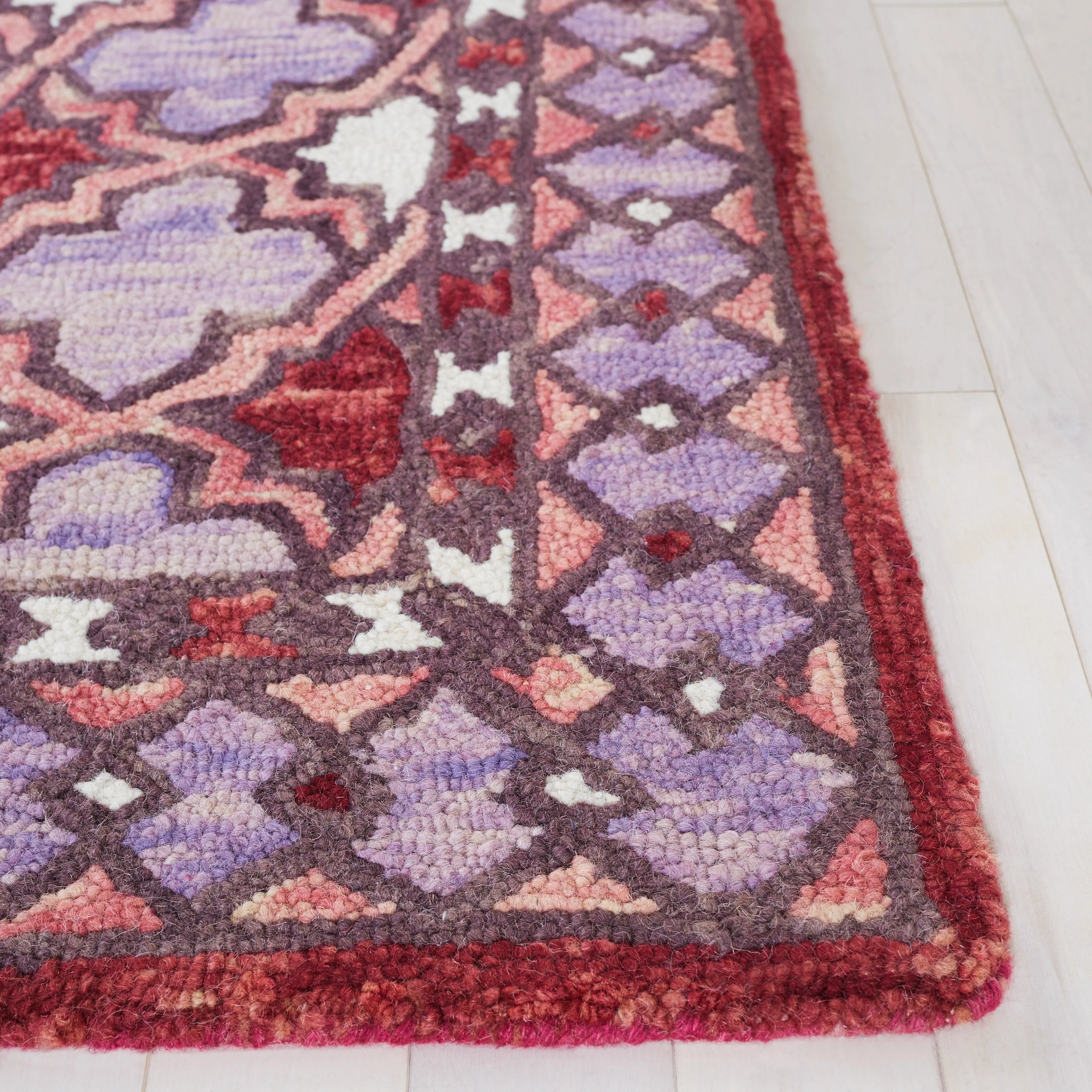 SAFAVIEH Handmade Aspen Inessa Boho Wool Rug