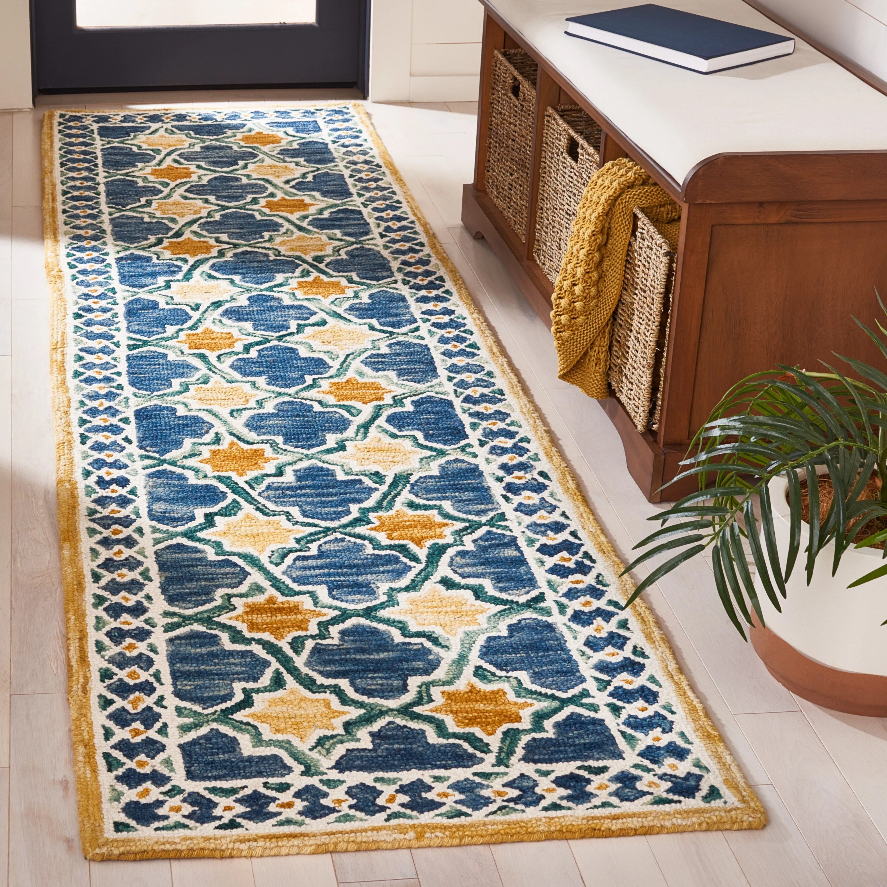 SAFAVIEH Handmade Aspen Inessa Boho Wool Rug