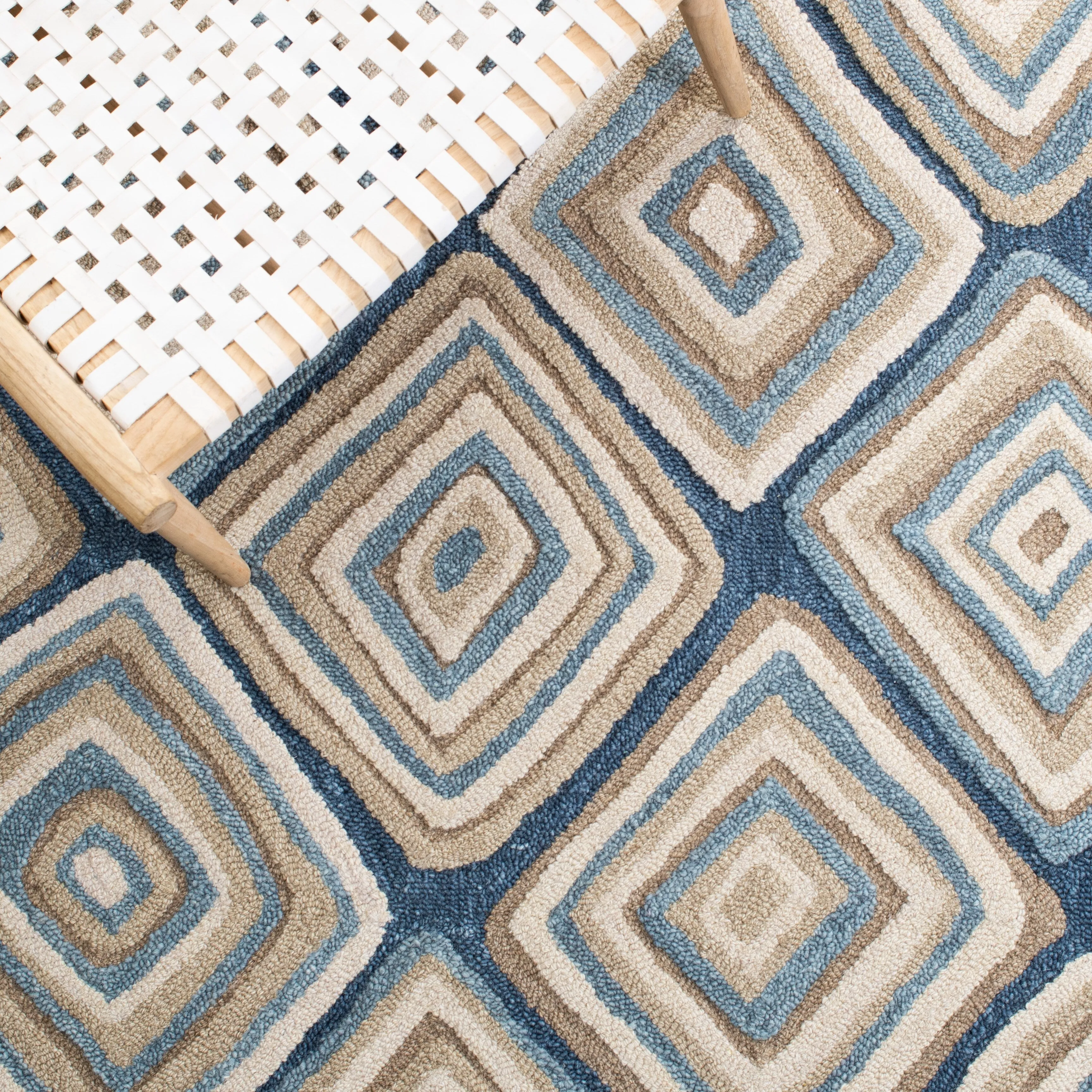 SAFAVIEH Handmade Aspen Madli Mid-Century Modern Wool Rug