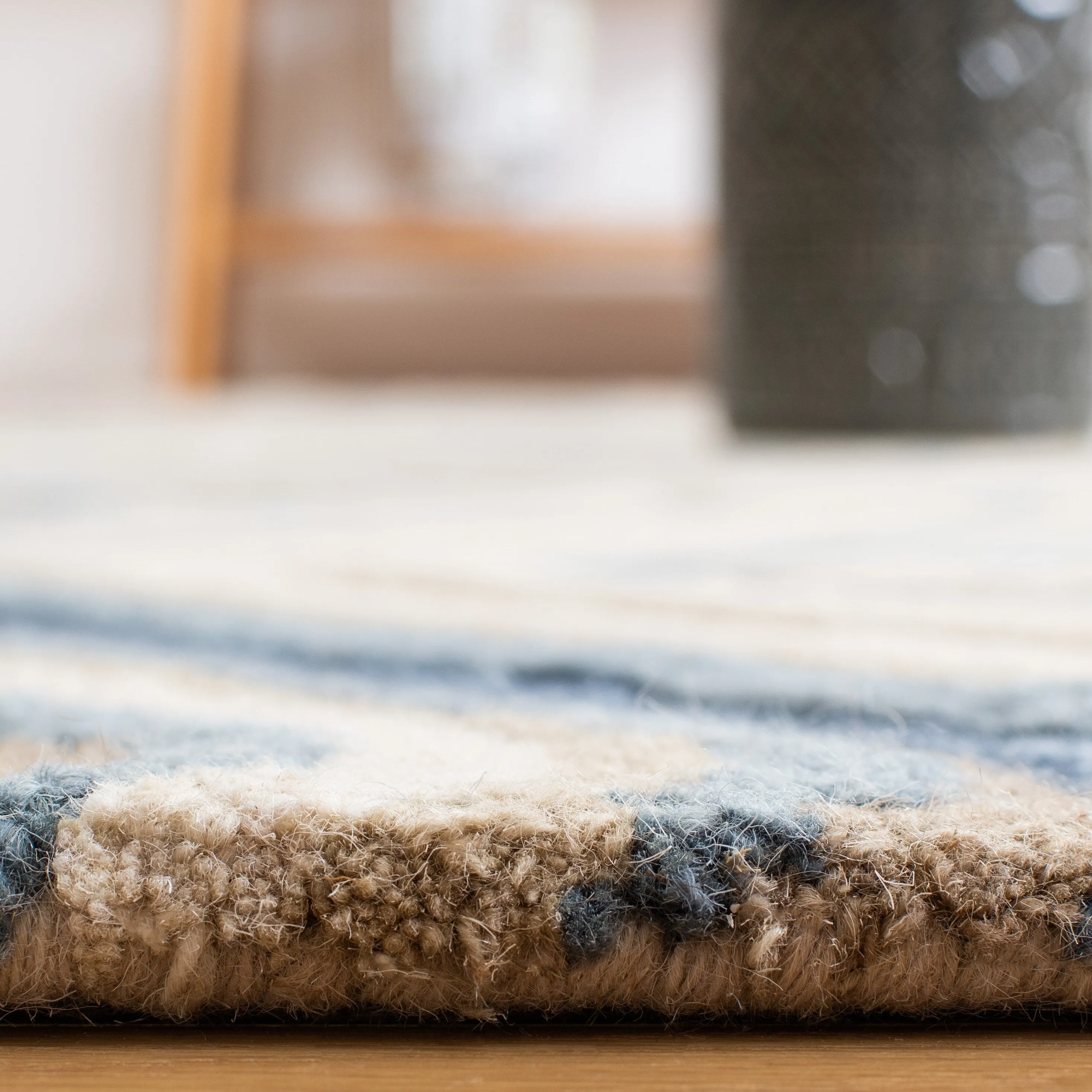 SAFAVIEH Handmade Aspen Madli Mid-Century Modern Wool Rug