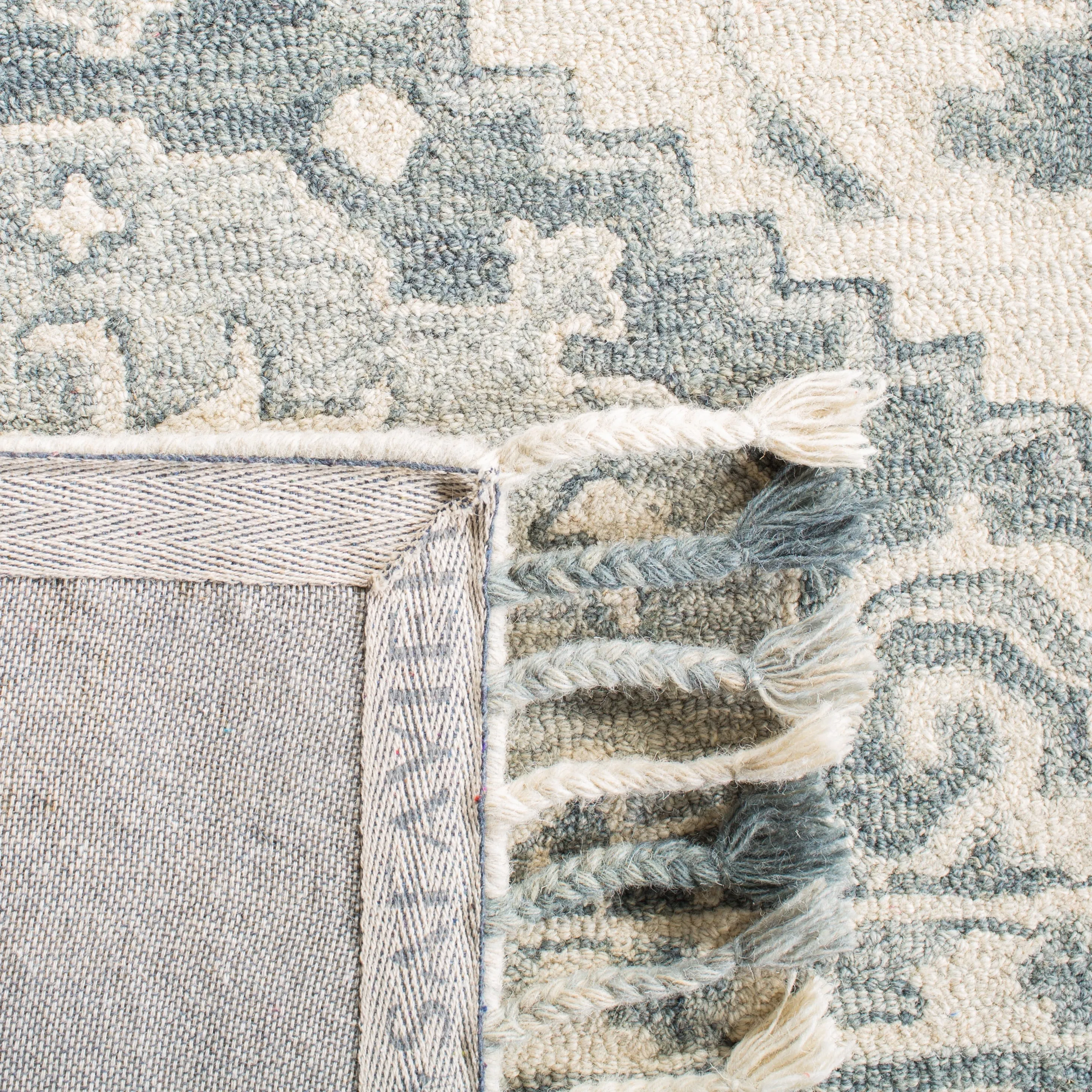 SAFAVIEH Handmade Aspen Manana Boho Medallion Wool Rug