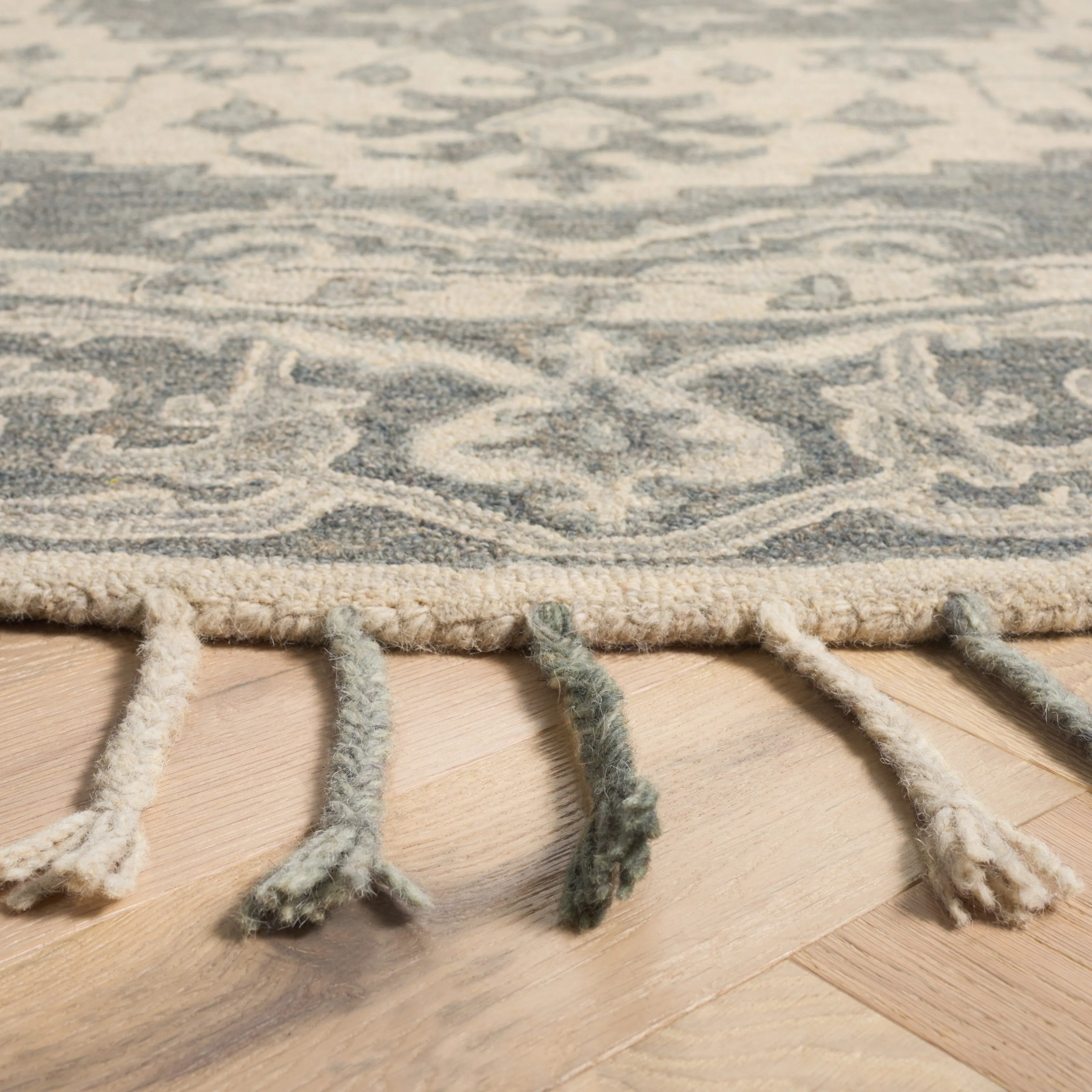 SAFAVIEH Handmade Aspen Manana Boho Medallion Wool Rug