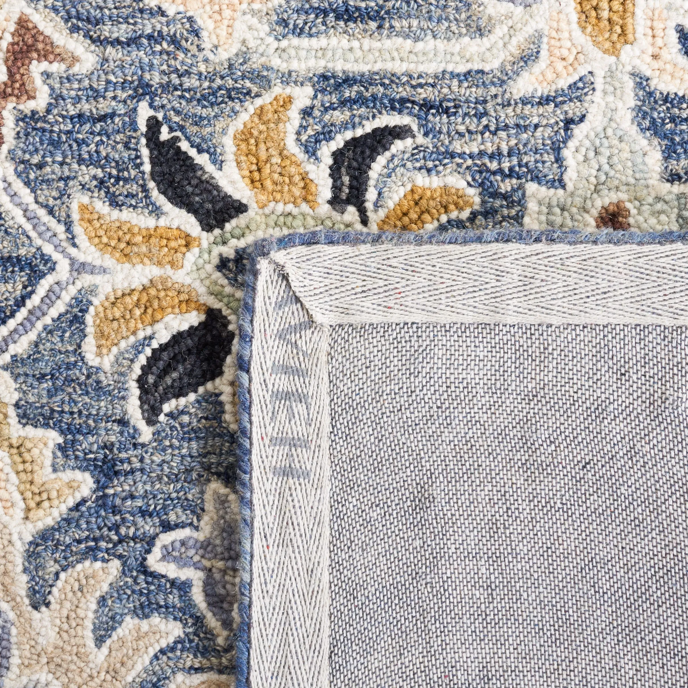 SAFAVIEH Handmade Aspen Vitala Boho Wool Rug