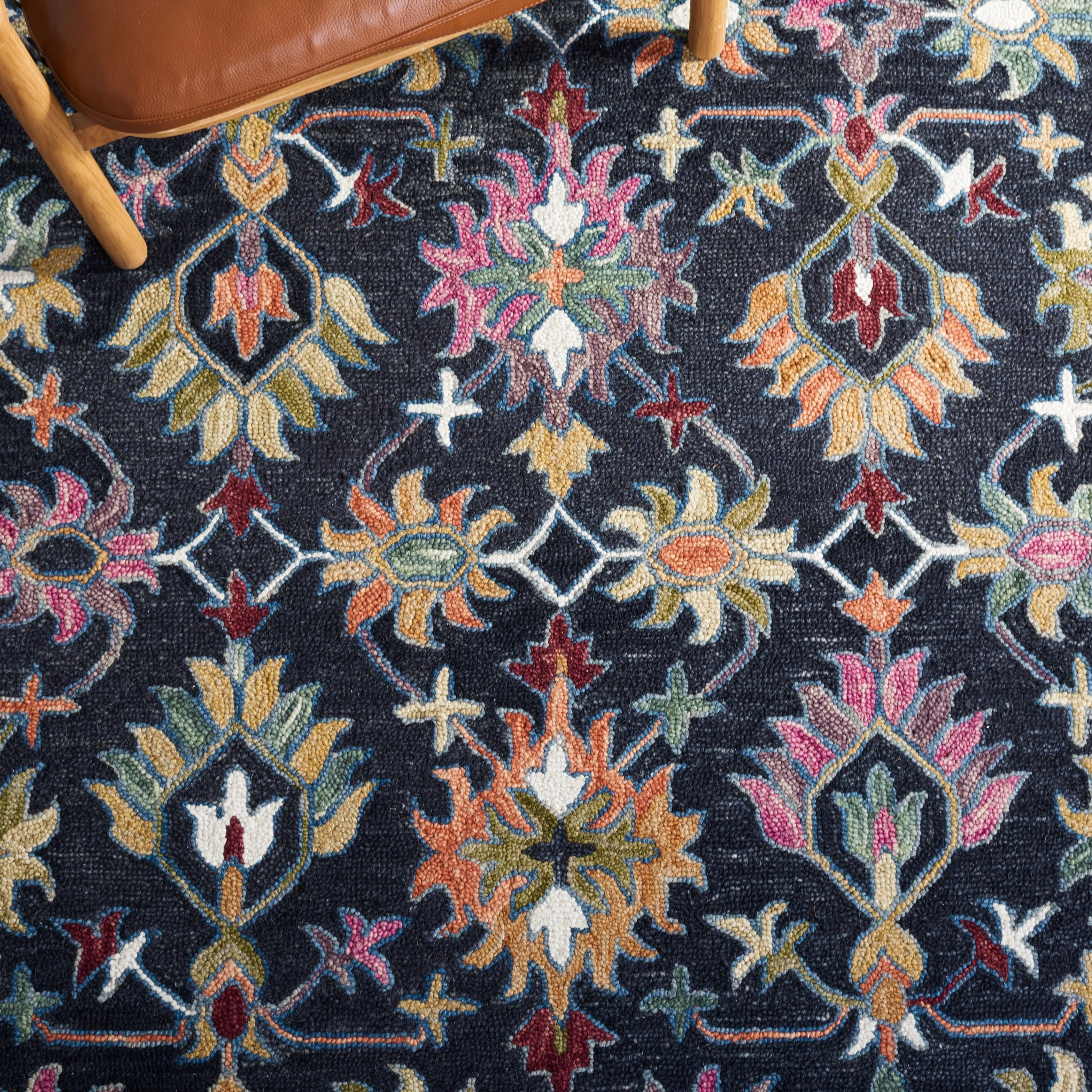 SAFAVIEH Handmade Aspen Vitala Boho Wool Rug