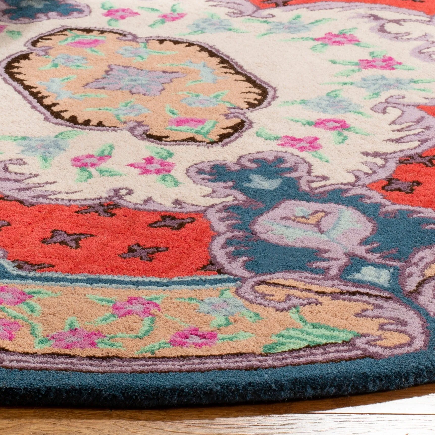 SAFAVIEH Handmade Bellagio Tatevik Oriental Medallion Wool Rug
