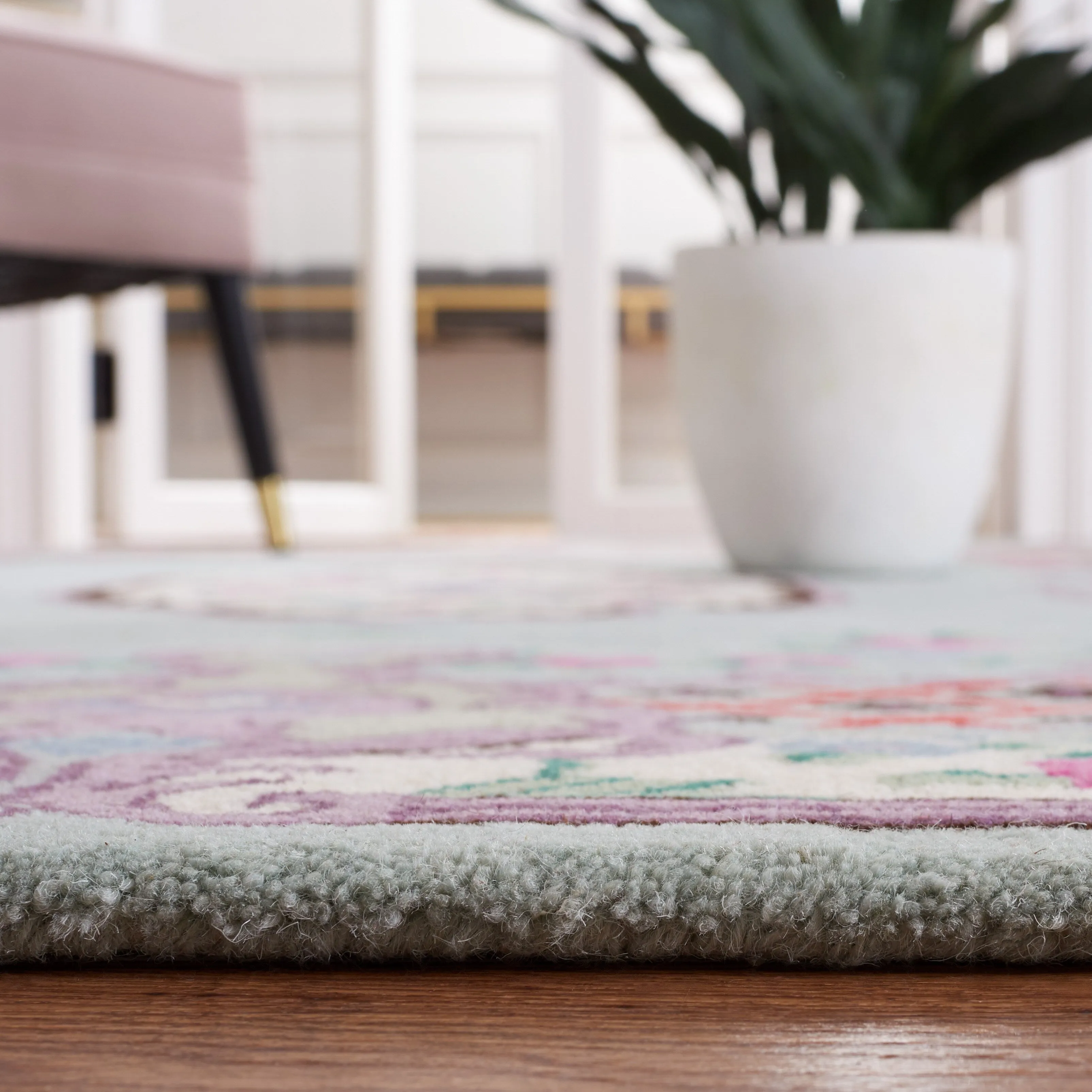 SAFAVIEH Handmade Bellagio Tatevik Oriental Medallion Wool Rug