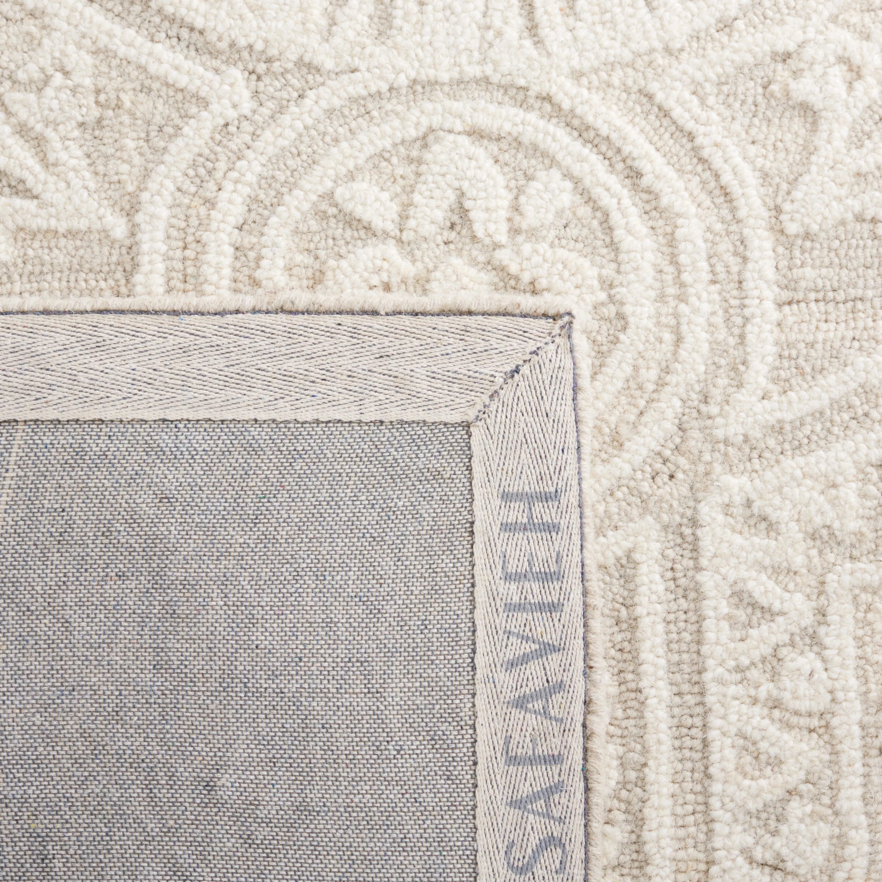 SAFAVIEH Handmade Blossom Alfina Modern Floral Wool Rug