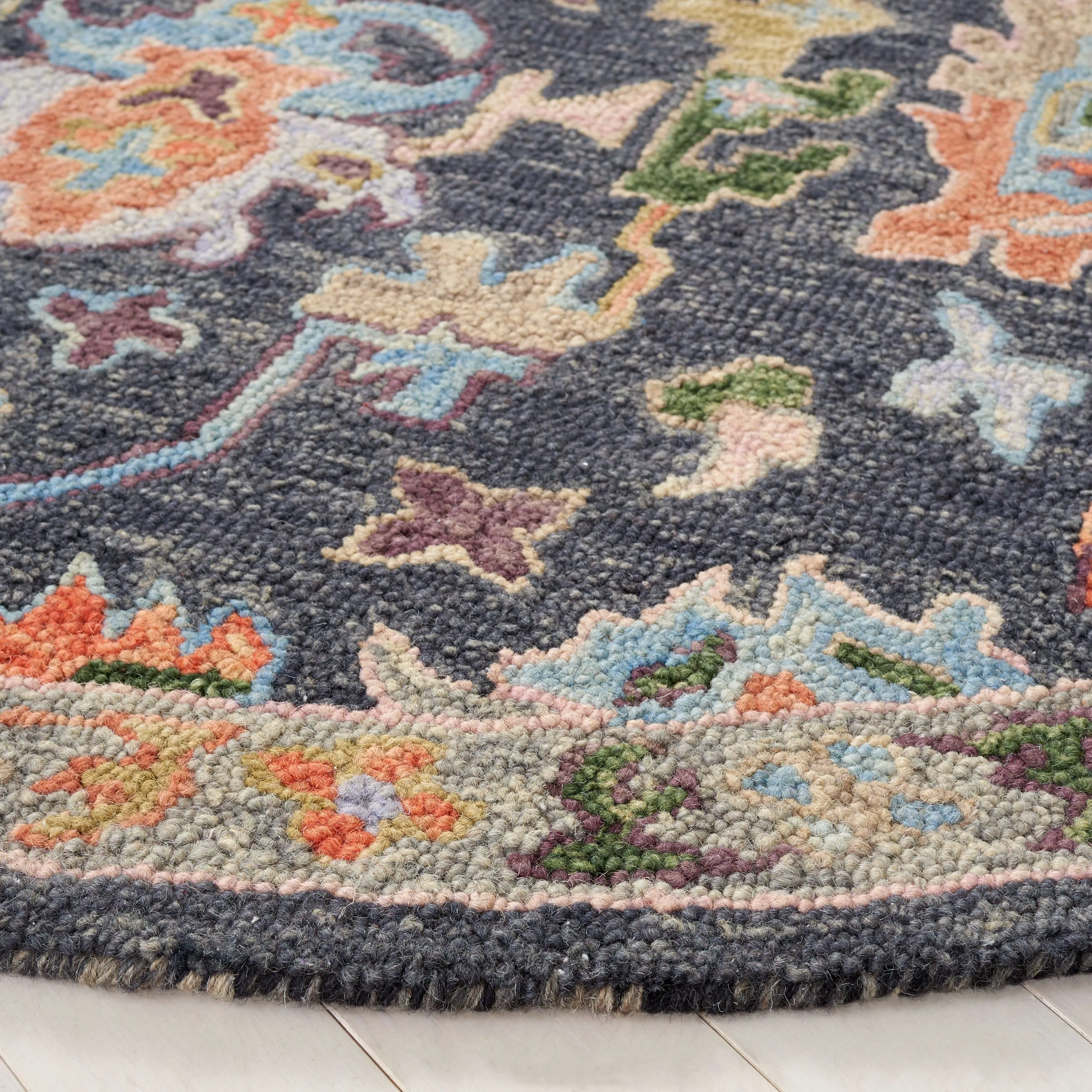 SAFAVIEH Handmade Blossom Duska French Country Floral Wool Rug