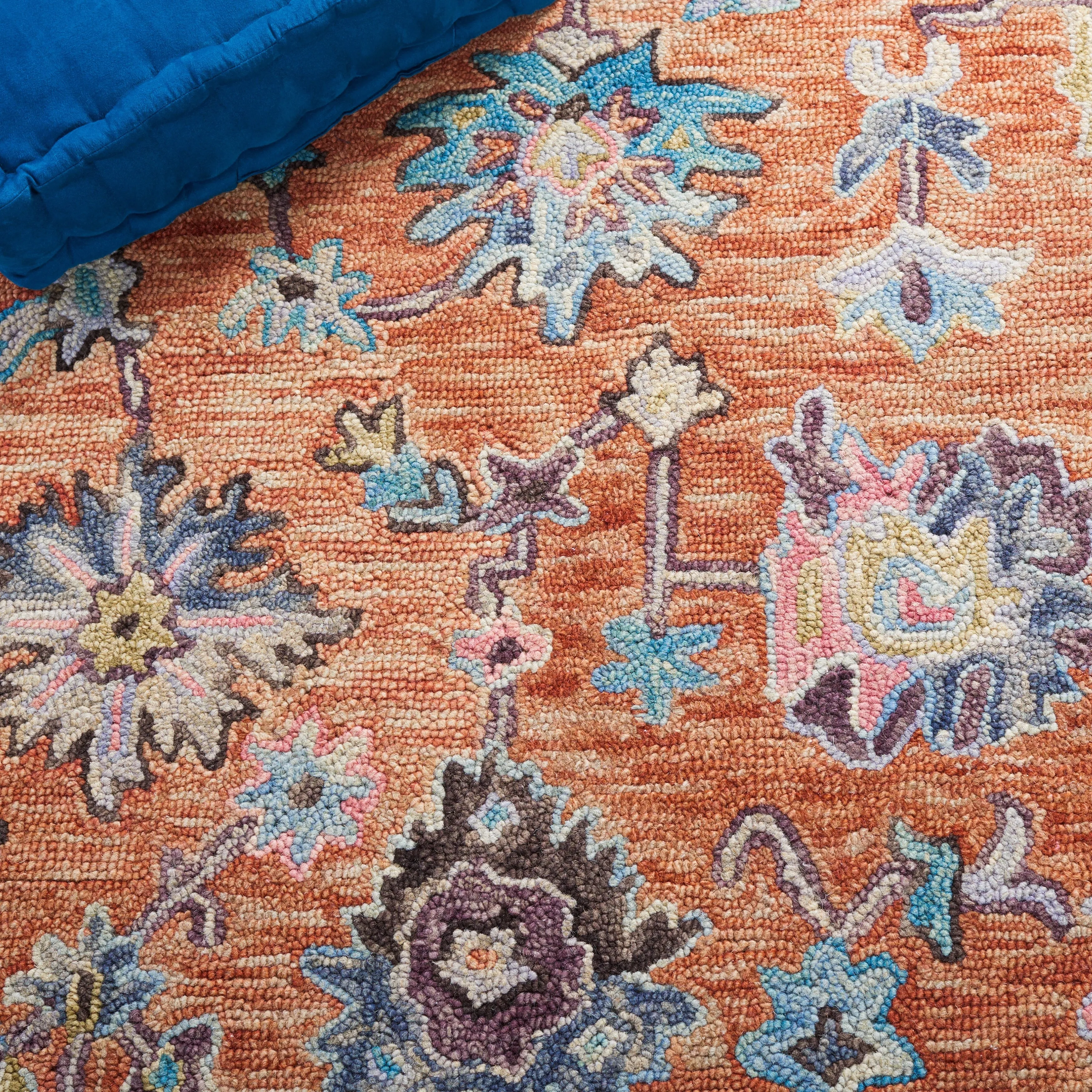 SAFAVIEH Handmade Blossom Lindy French Country Floral Wool Rug