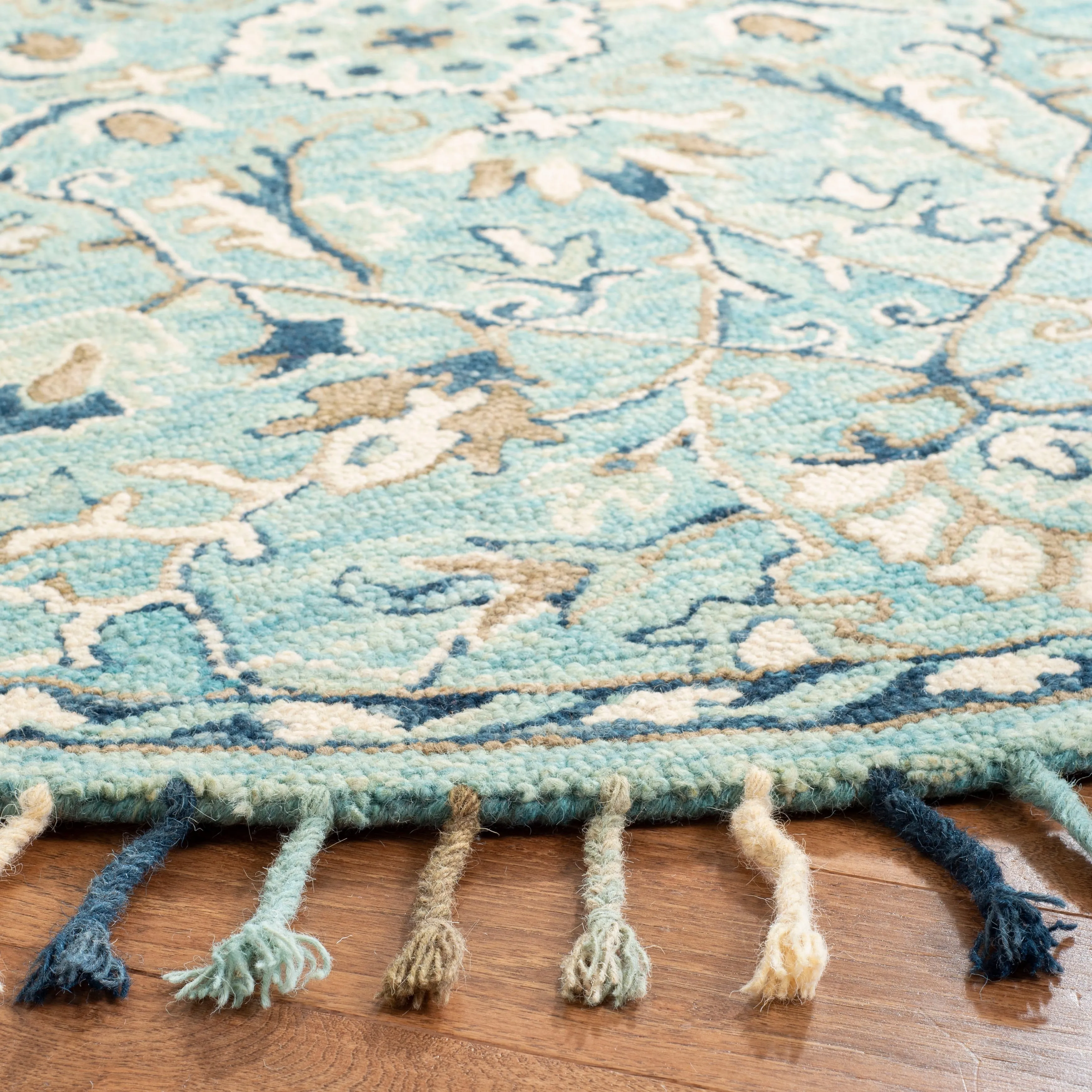 SAFAVIEH Handmade Blossom Souheila Modern Floral Wool Rug