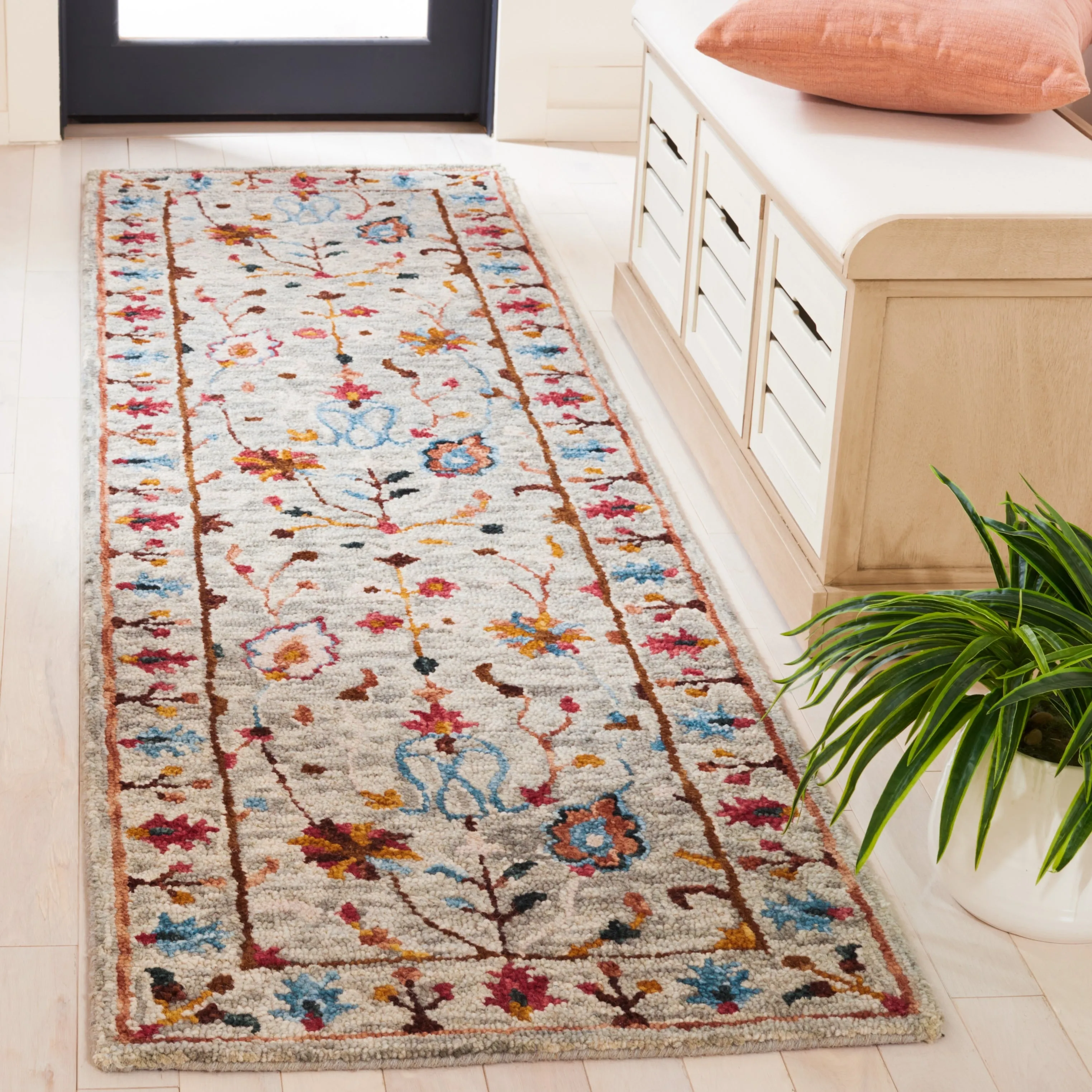SAFAVIEH Handmade Blossom Trees French Country Wool Rug