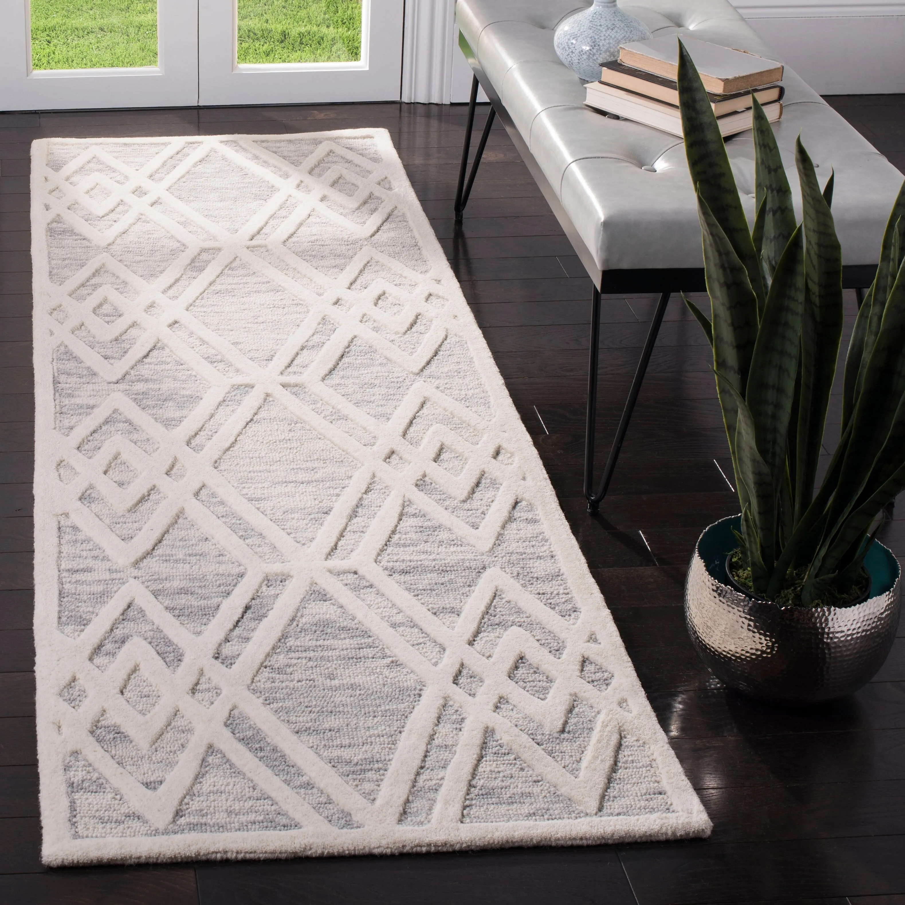 SAFAVIEH Handmade Cambridge Chieko Modern Wool Rug