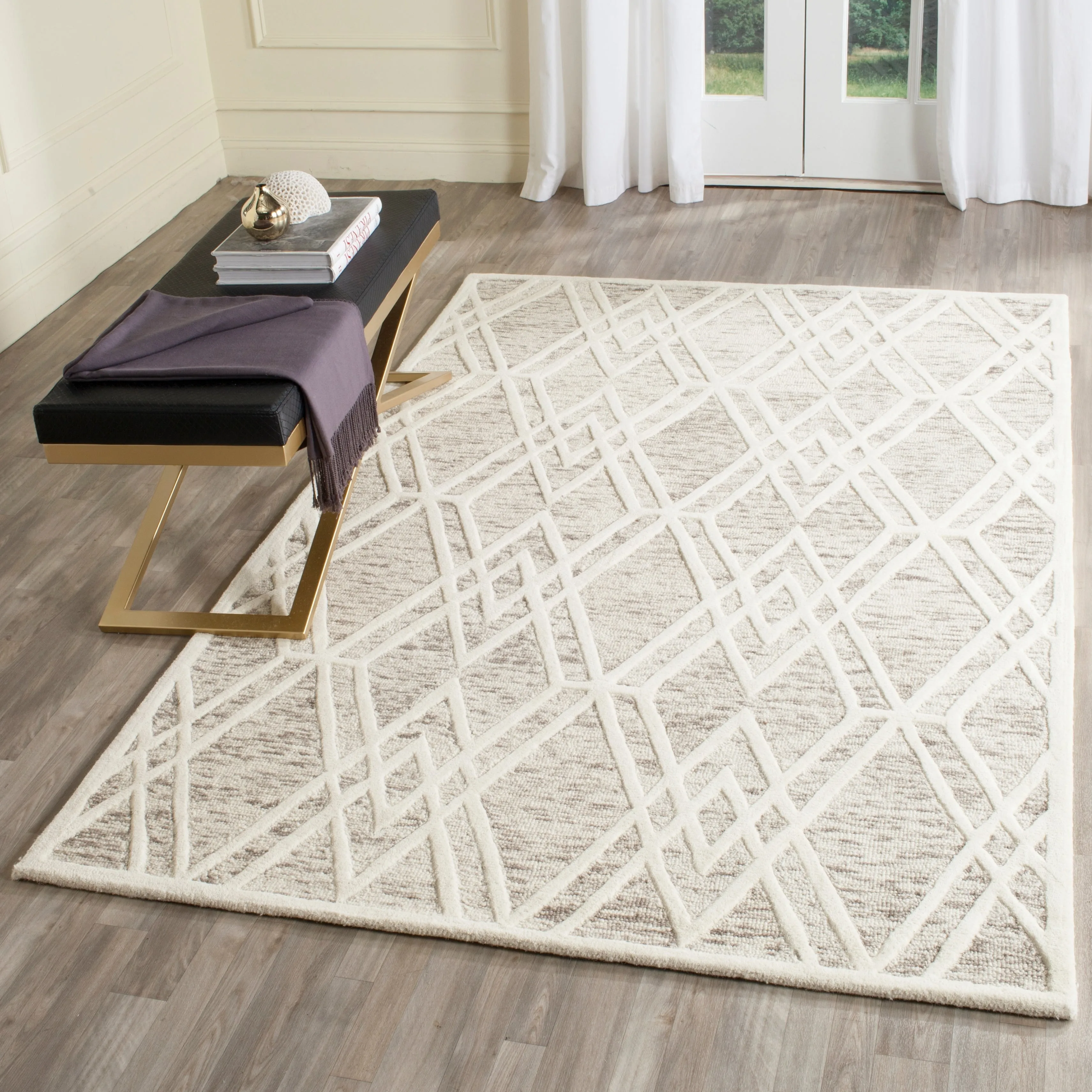 SAFAVIEH Handmade Cambridge Chieko Modern Wool Rug