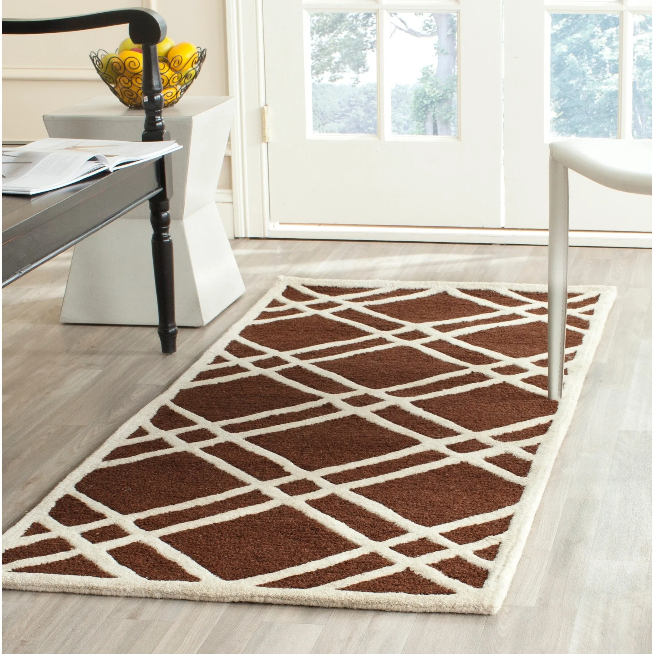 SAFAVIEH Handmade Cambridge Polona Modern Moroccan Wool Rug
